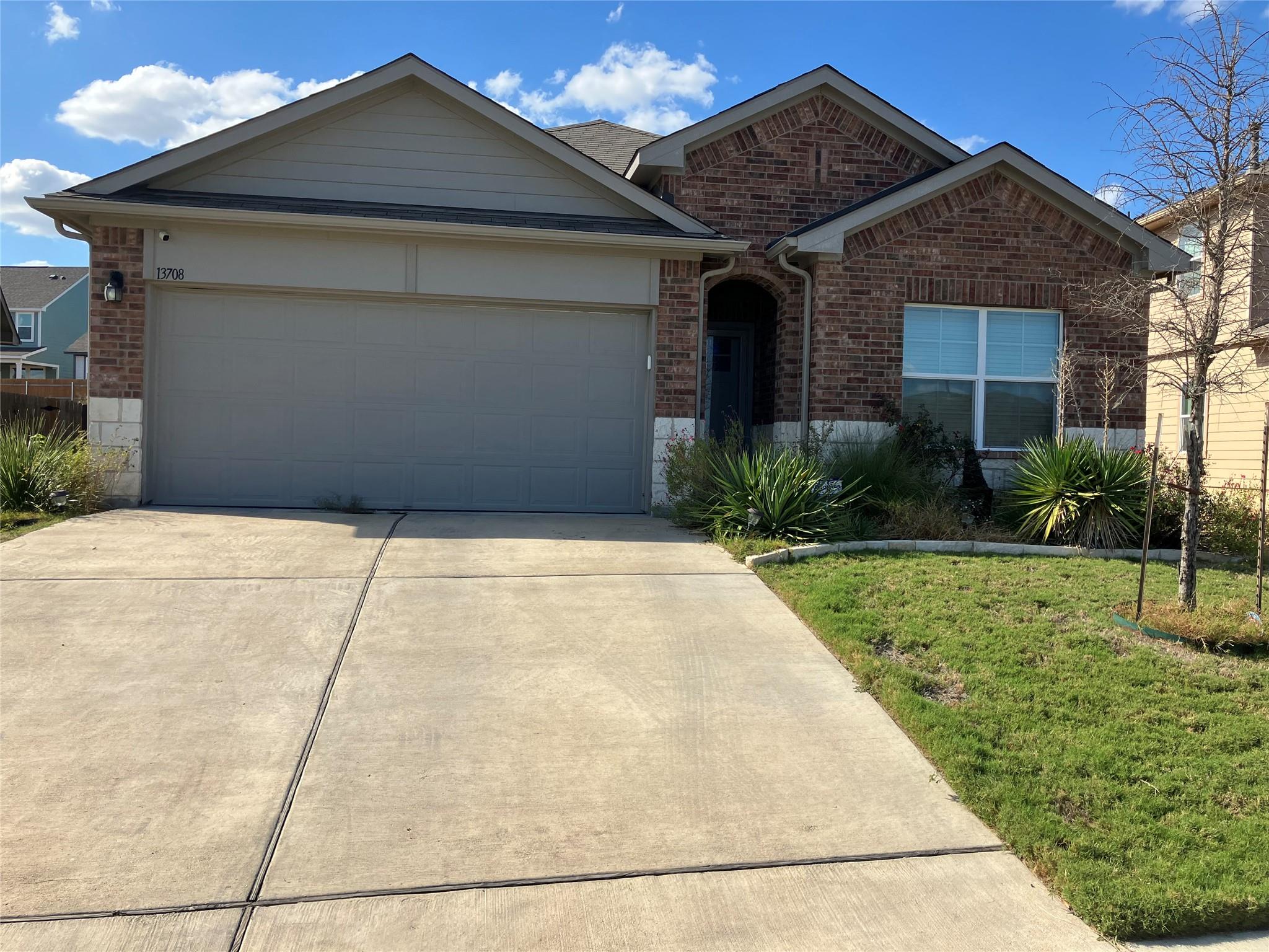 13708 Cantarra Dr, Pflugerville, TX 78660
