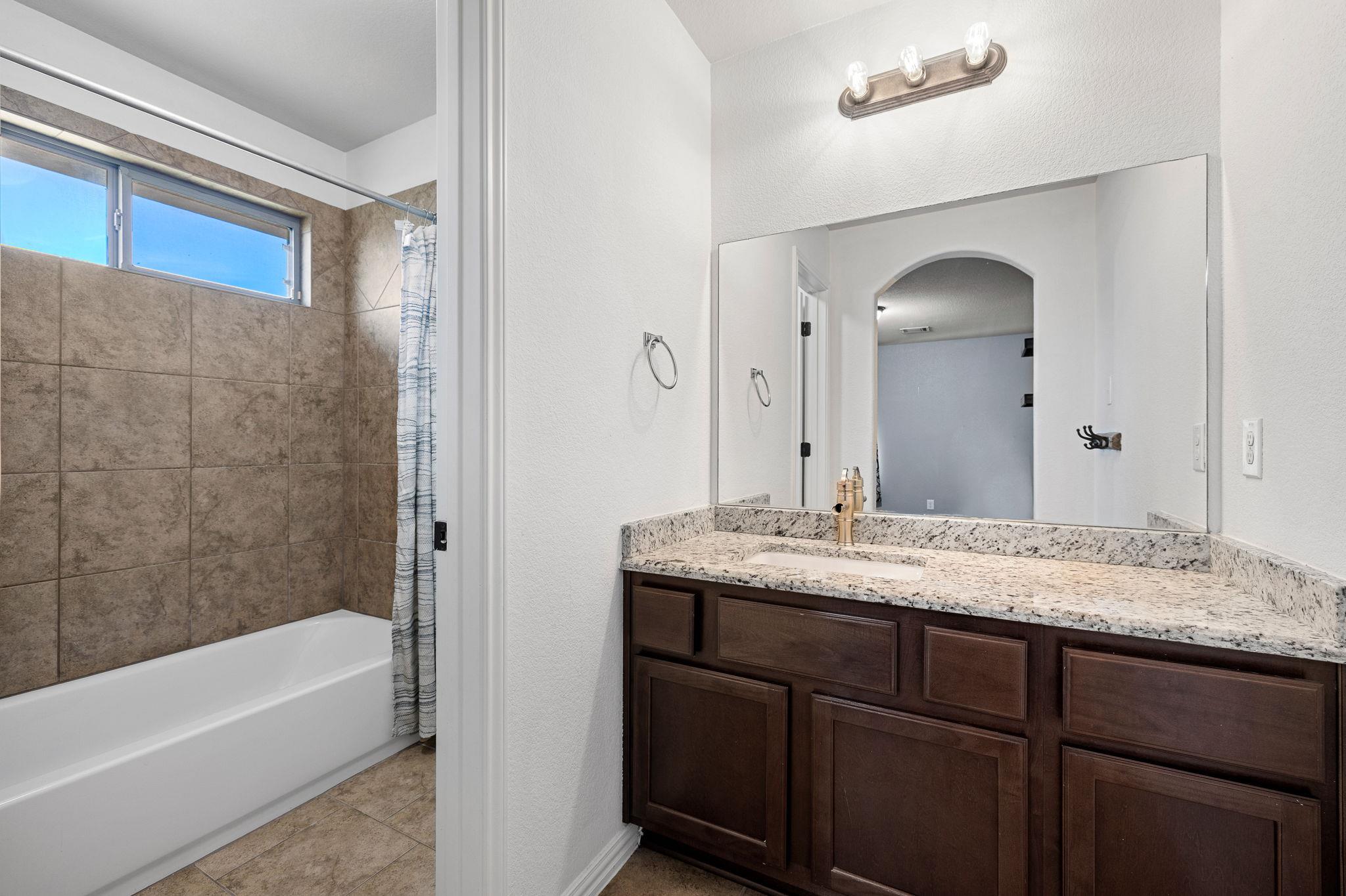 2012 Santa Barbara, Round Rock, TX 78665