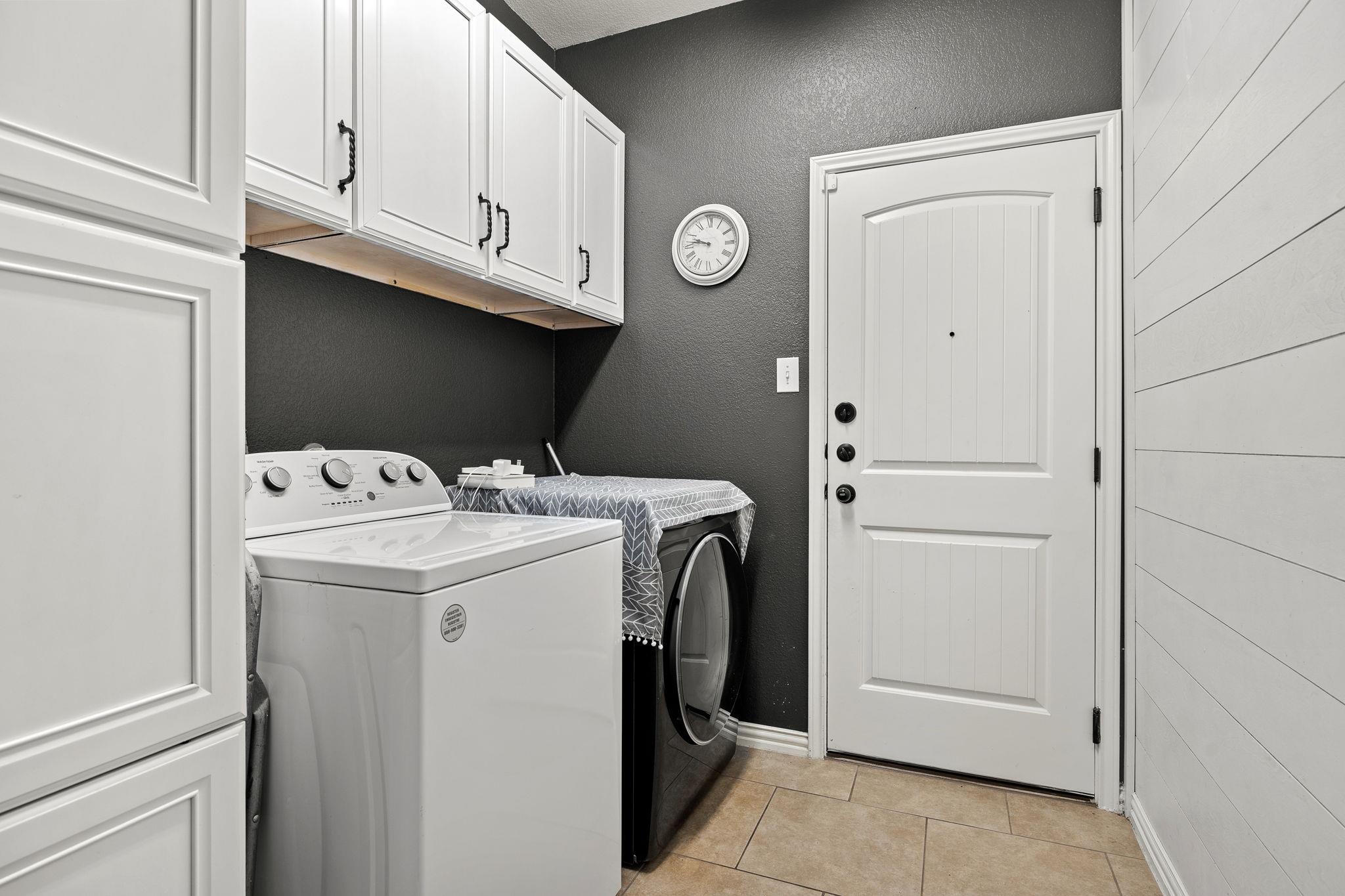 2012 Santa Barbara, Round Rock, TX 78665