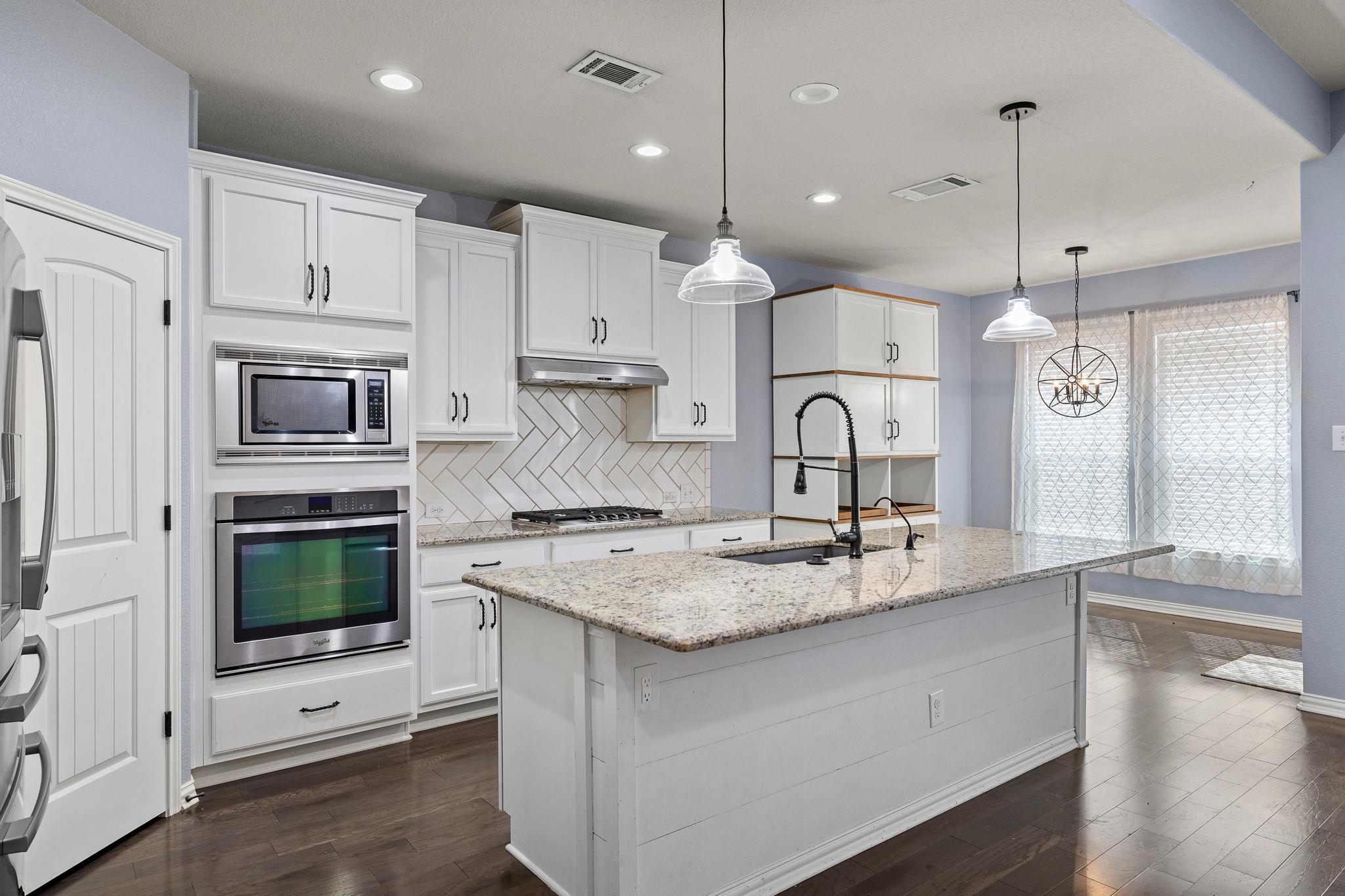 2012 Santa Barbara, Round Rock, TX 78665