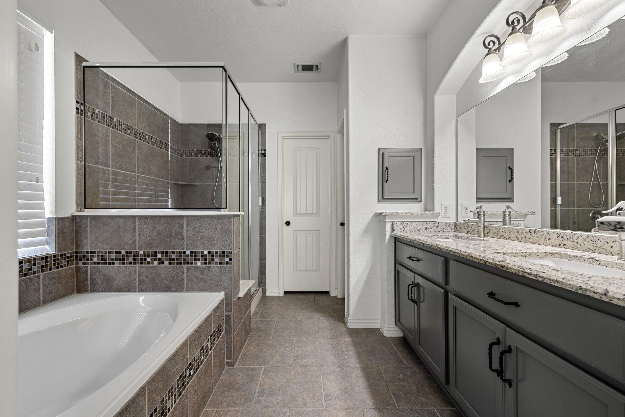 2012 Santa Barbara, Round Rock, TX 78665