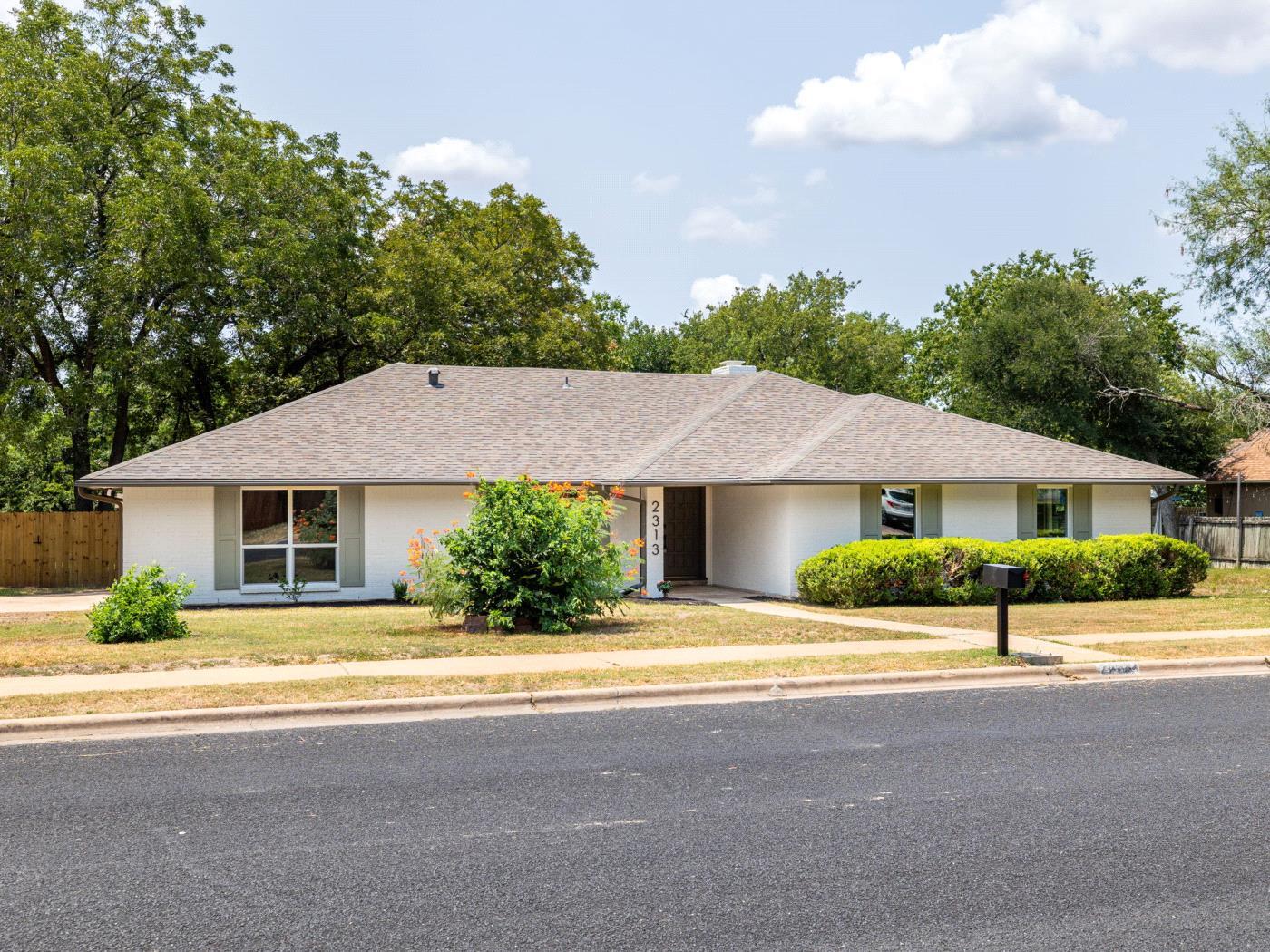 2313 Monarch Dr, Austin, TX 78748