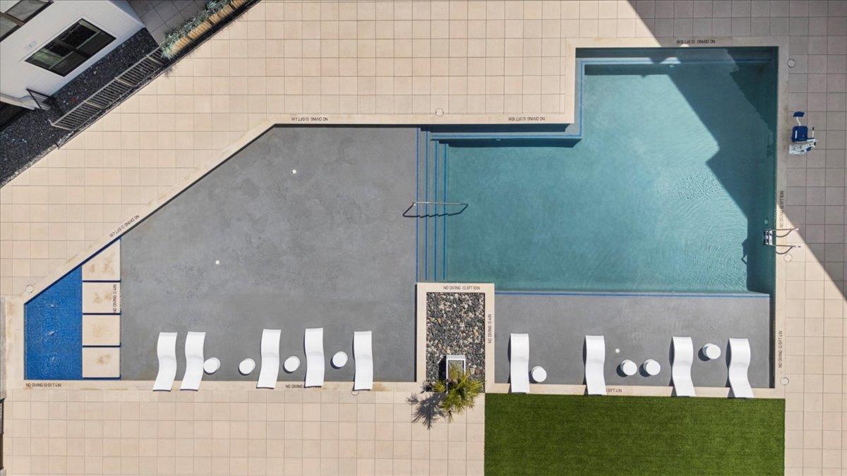 1701 Simond Ave # 636, Austin, TX 78723