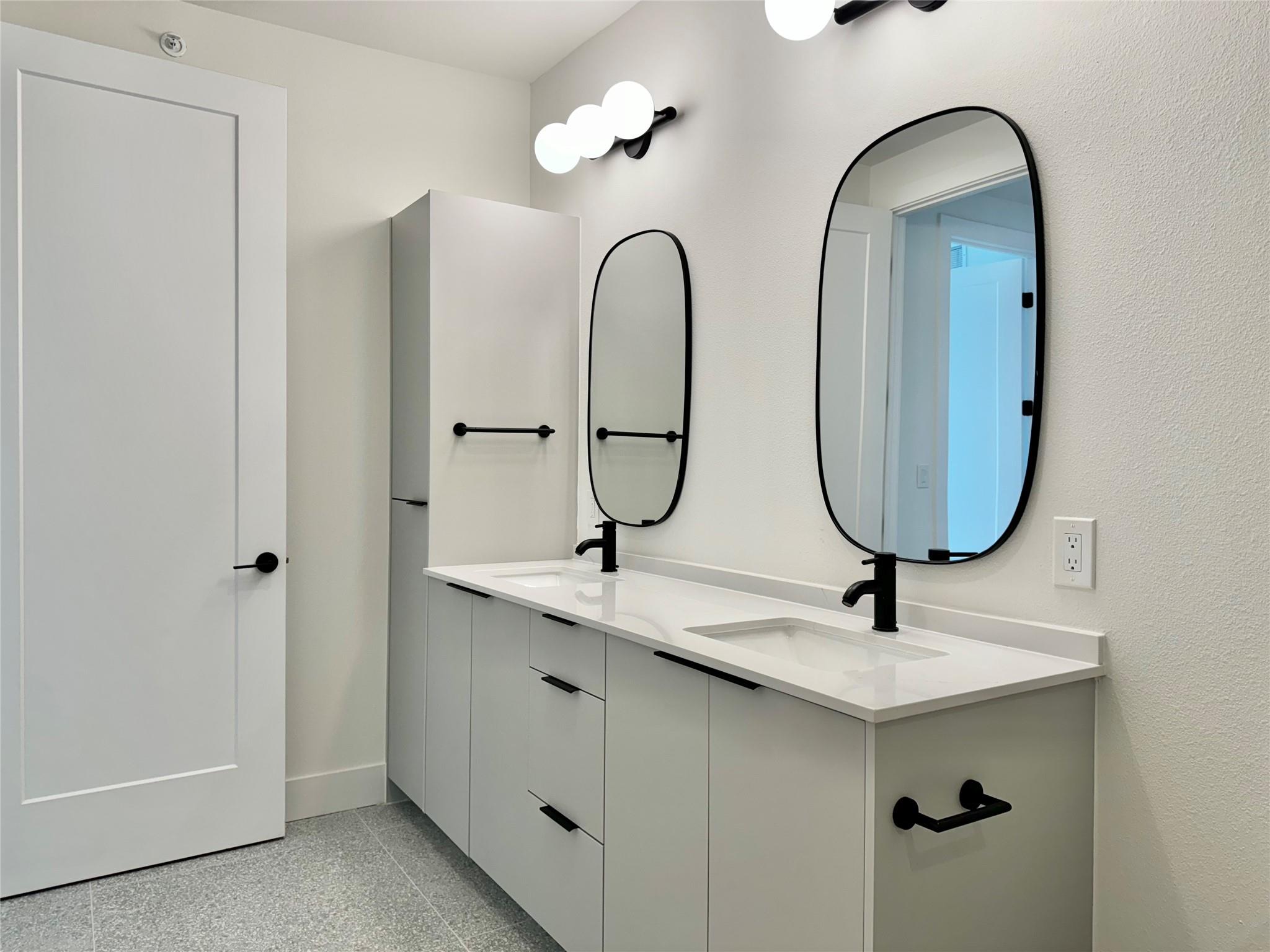 1701 Simond Ave # 636, Austin, TX 78723