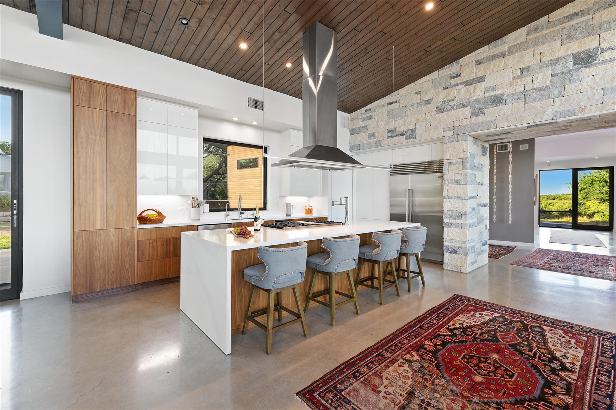 201 Gold Nugget Rd, Wimberley, TX 78676