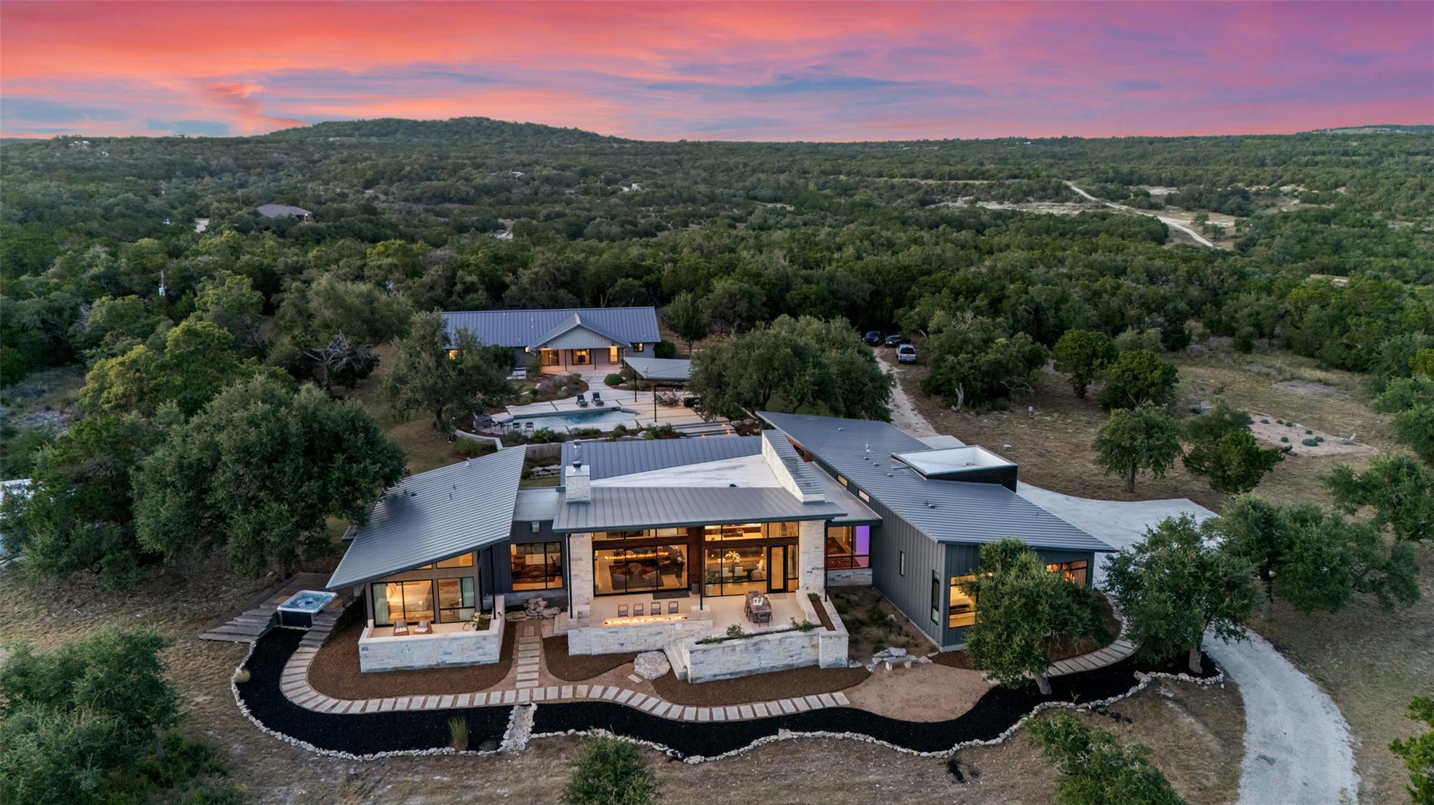 201 Gold Nugget Rd, Wimberley, TX 78676