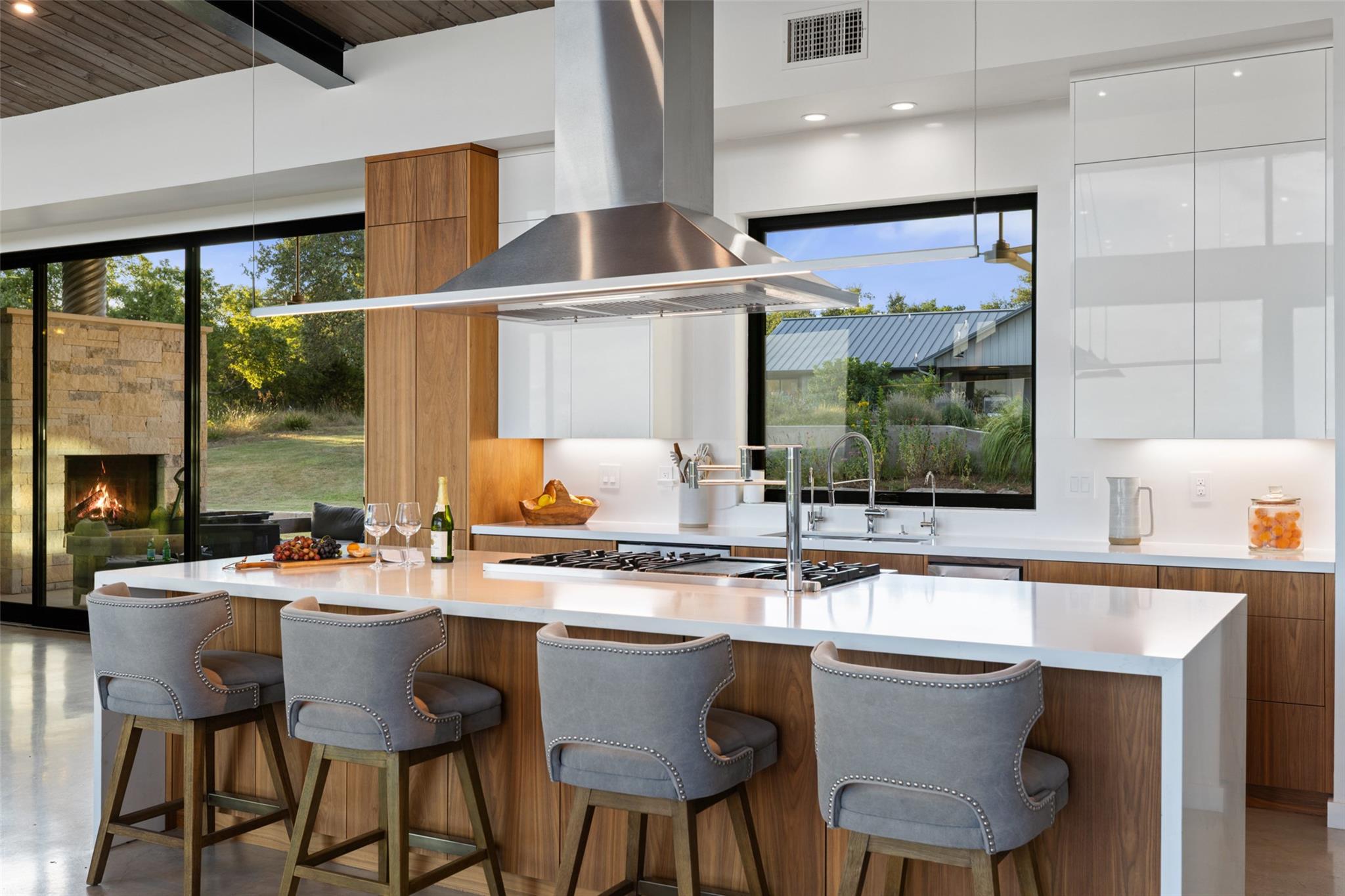 201 Gold Nugget Rd, Wimberley, TX 78676