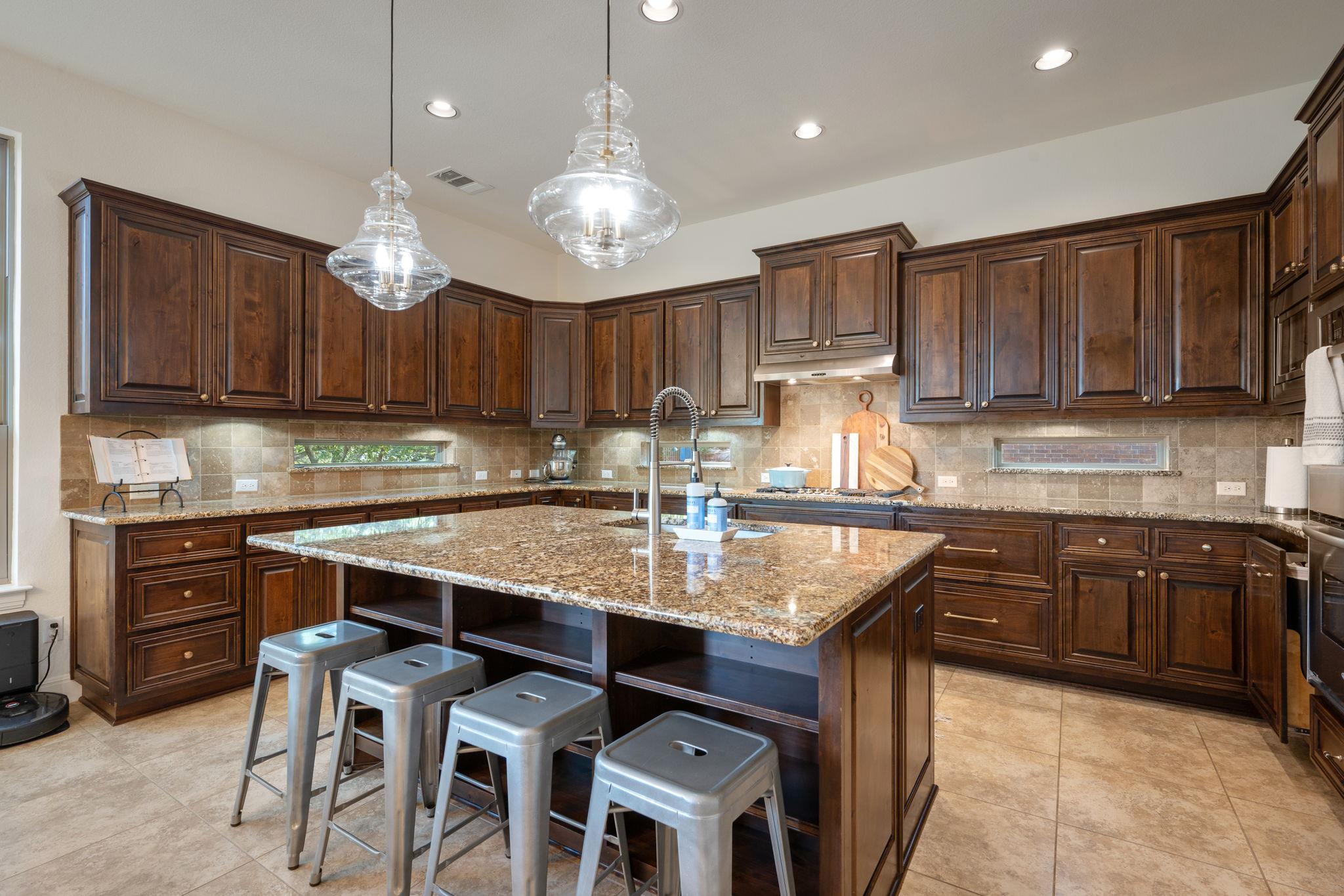 17208 Rush Pea Cir, Austin, TX 78738