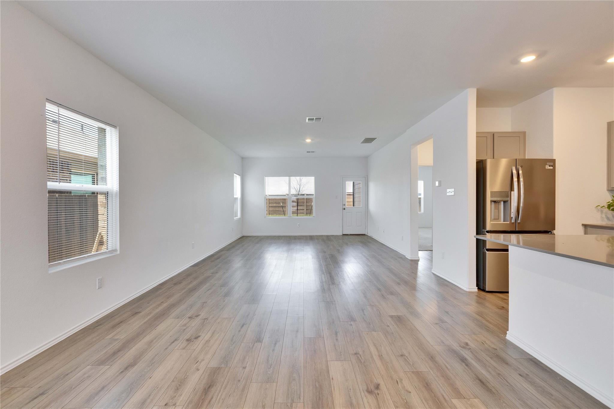 206 Canley Loop, Hutto, TX 78634