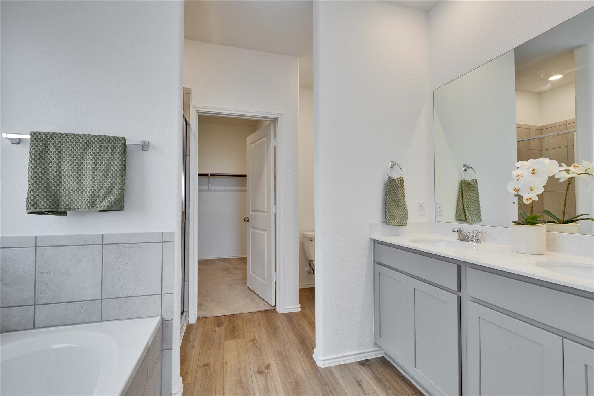 206 Canley Loop, Hutto, TX 78634