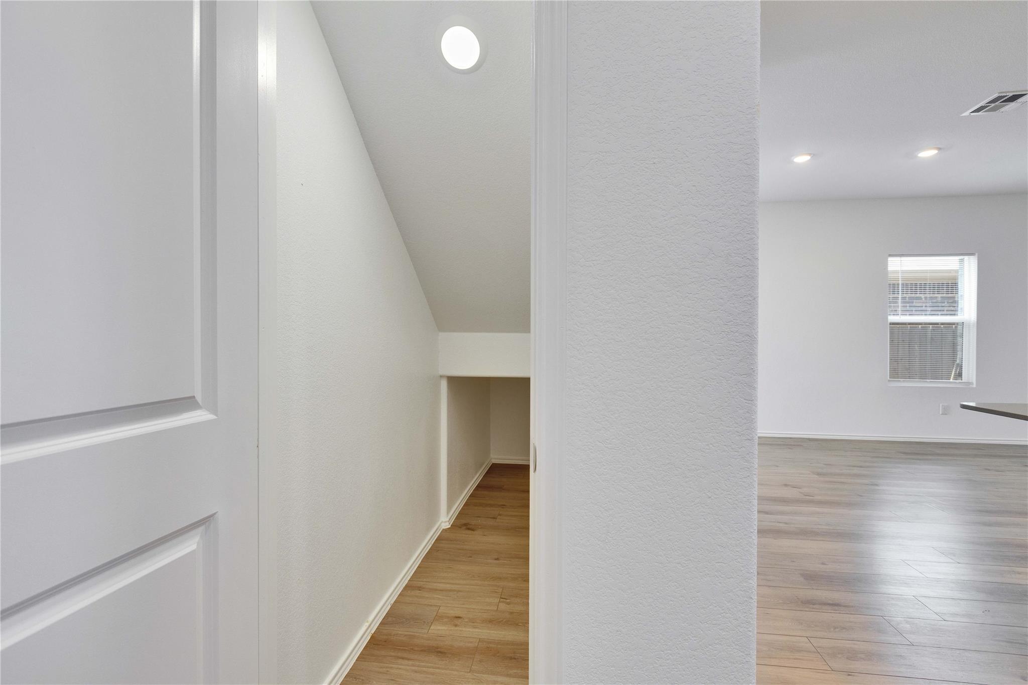 206 Canley Loop, Hutto, TX 78634