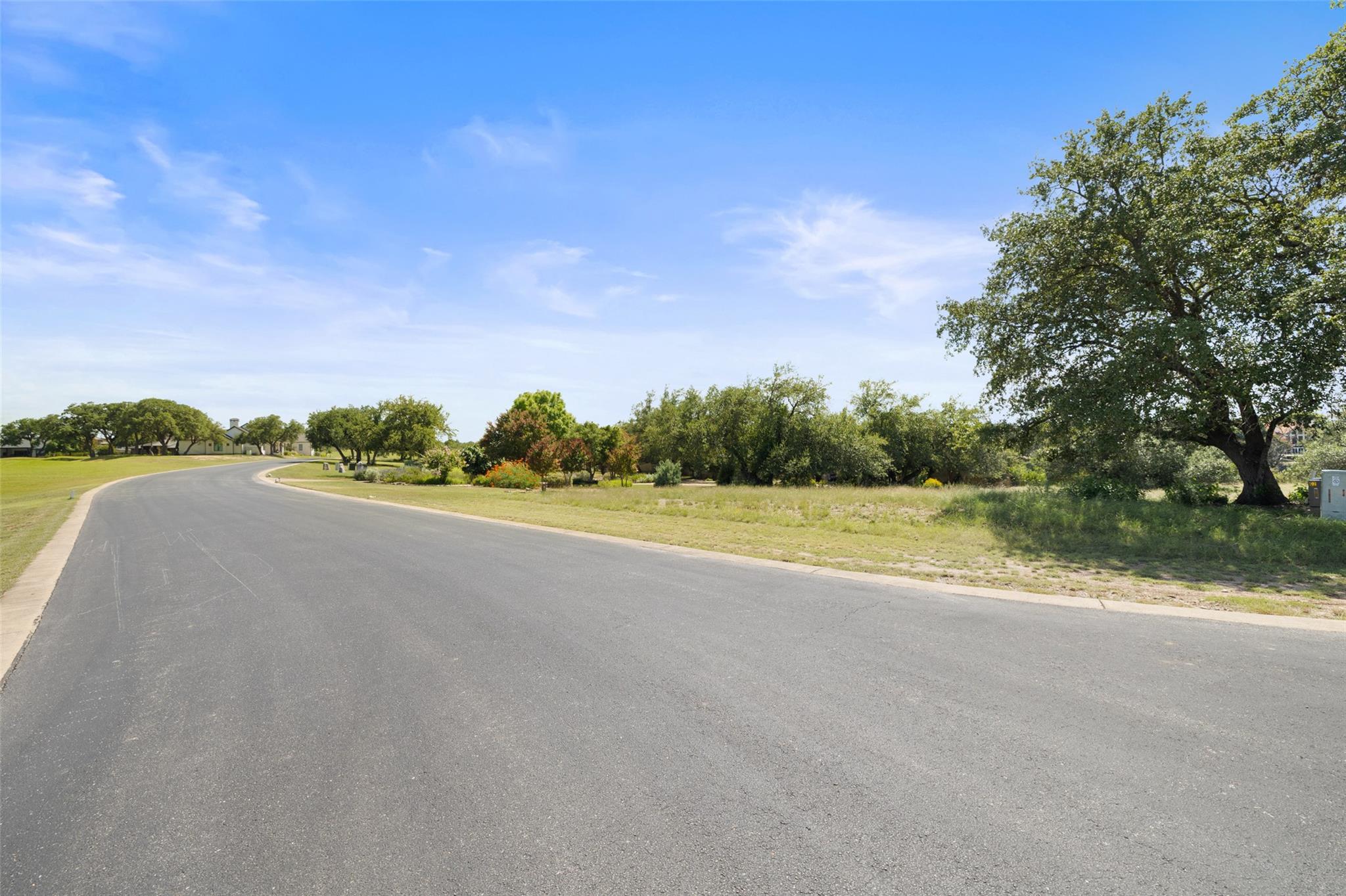 2928 Cliff Overlook, Spicewood, TX 78669