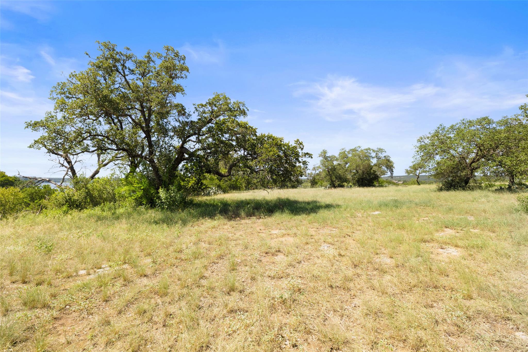2928 Cliff Overlook, Spicewood, TX 78669
