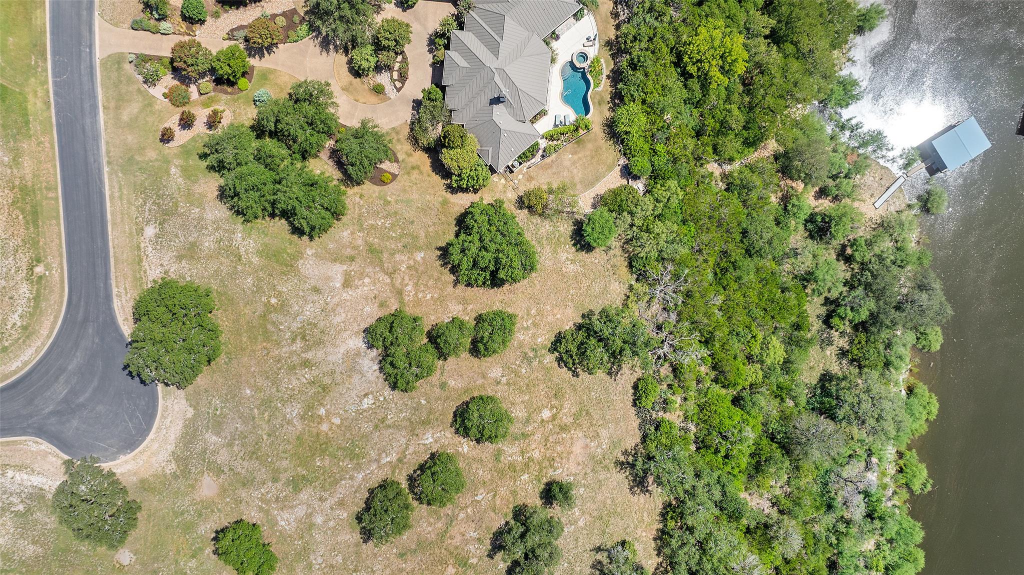 2928 Cliff Overlook, Spicewood, TX 78669