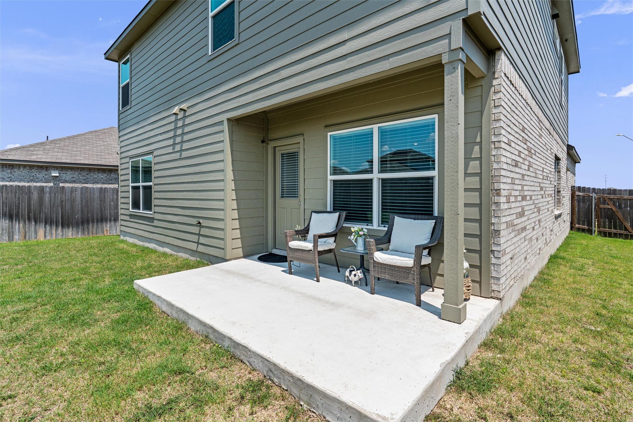 200 Montego St, Hutto, TX 78634