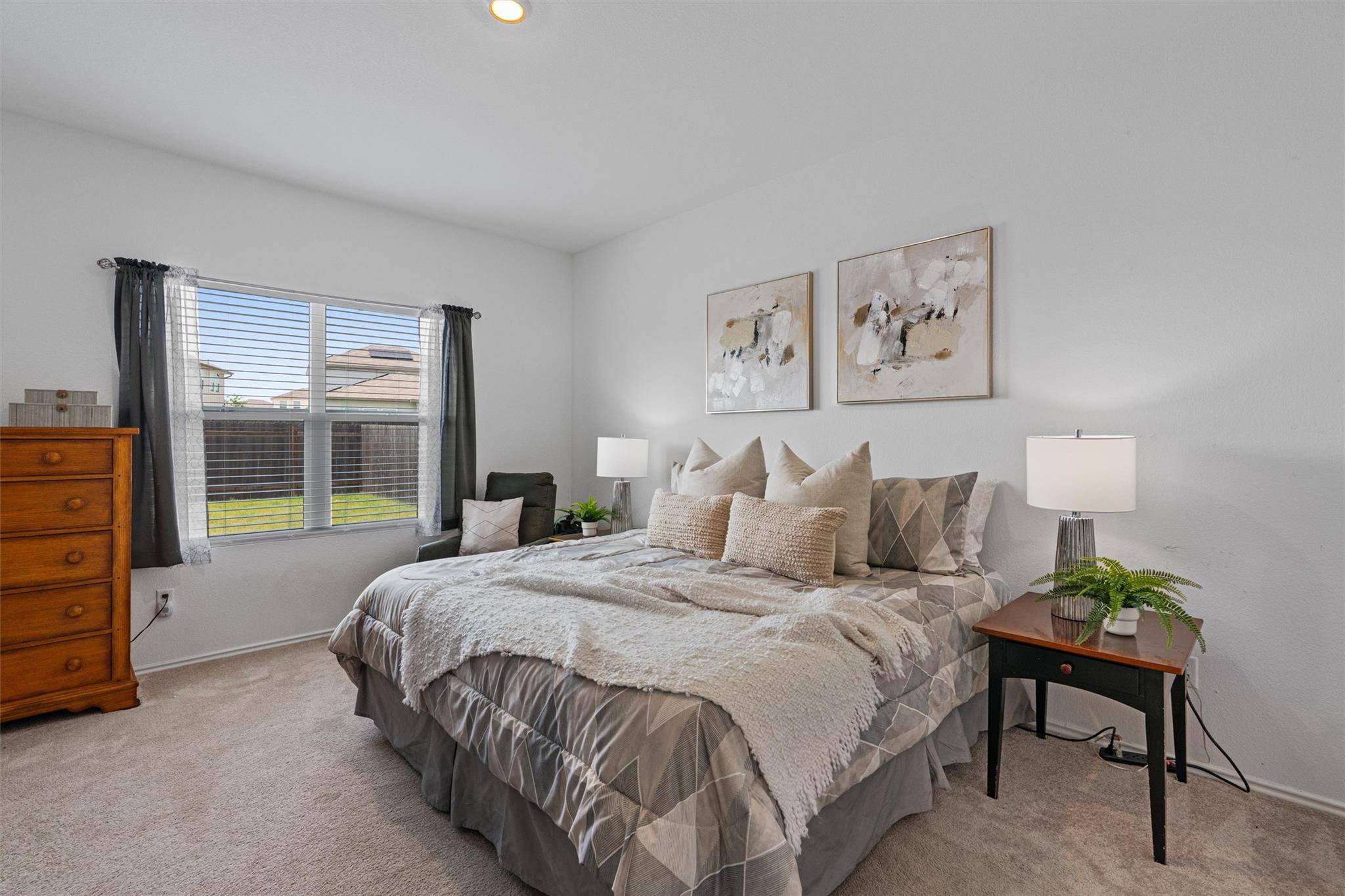 200 Montego St, Hutto, TX 78634