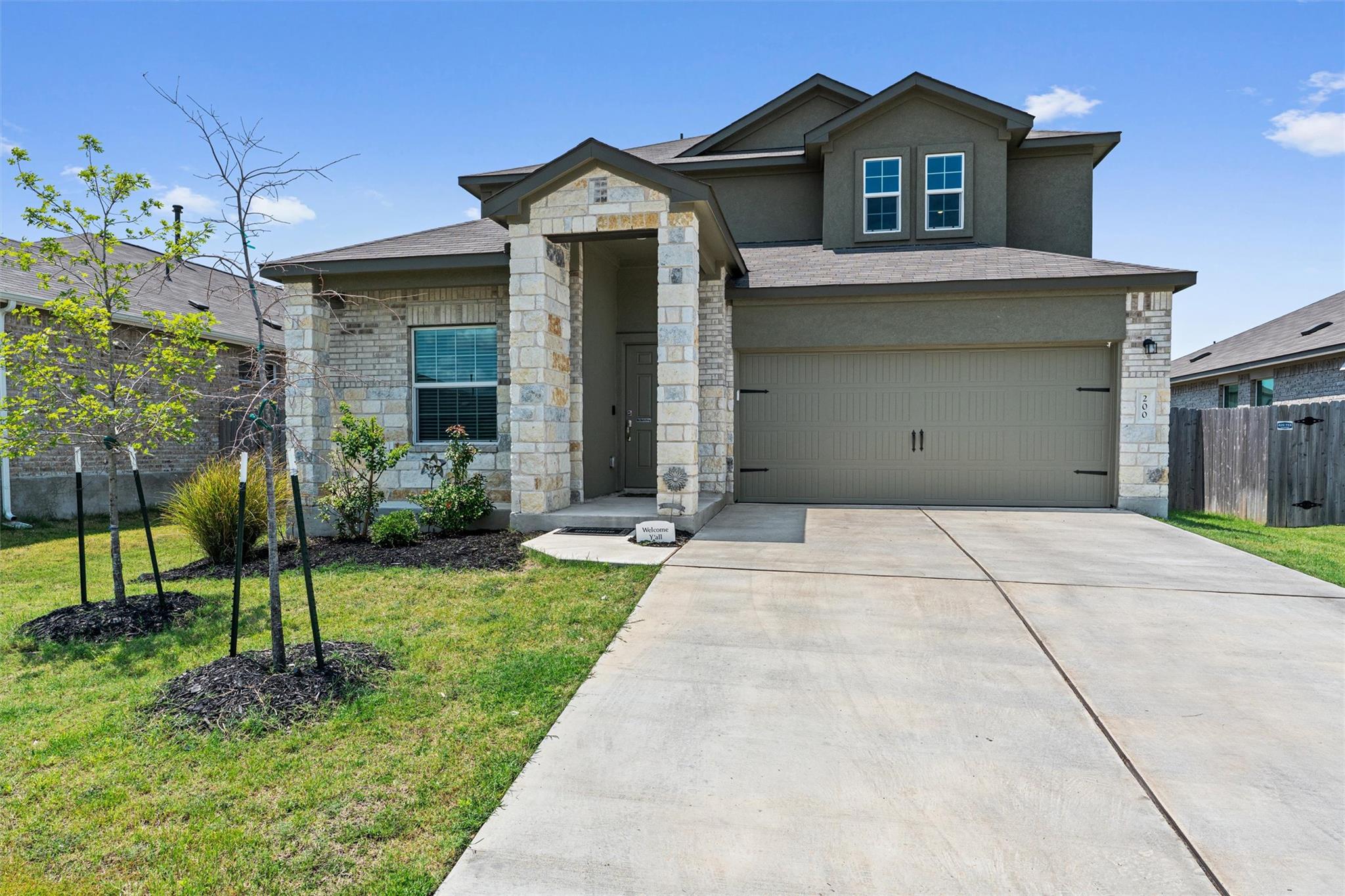 200 Montego St, Hutto, TX 78634