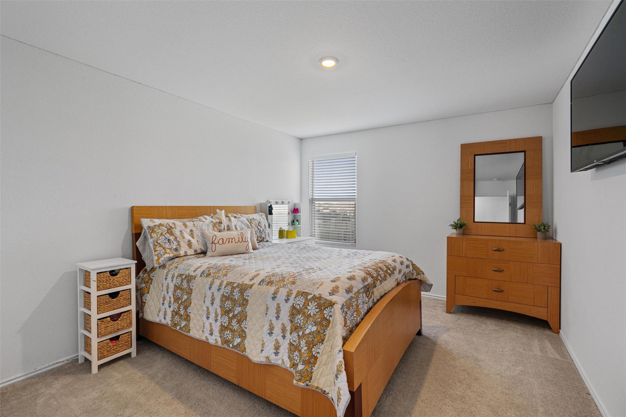 200 Montego St, Hutto, TX 78634