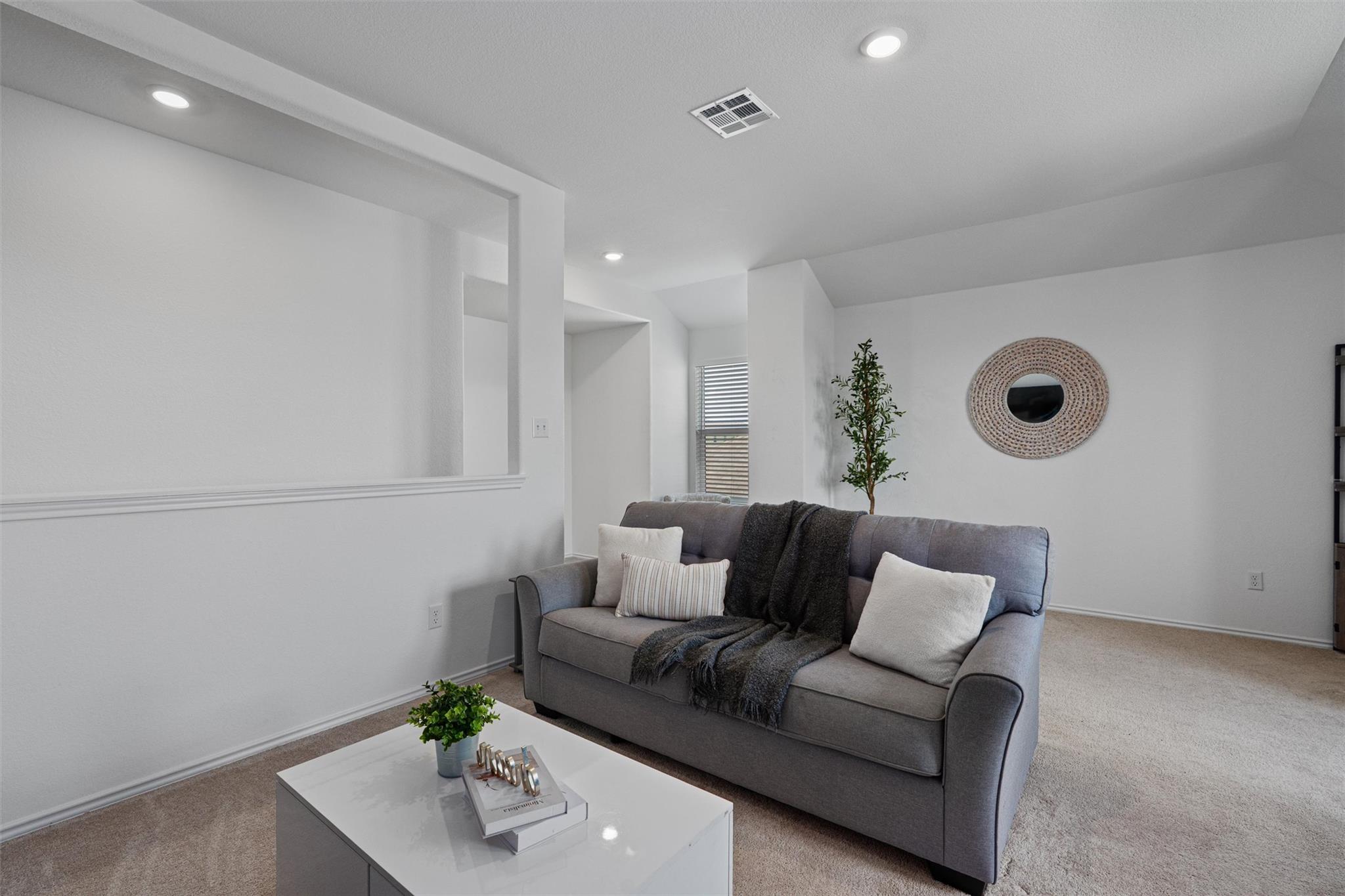 200 Montego St, Hutto, TX 78634