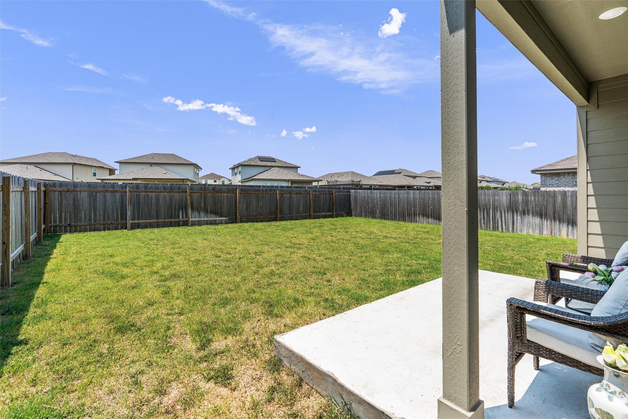 200 Montego St, Hutto, TX 78634
