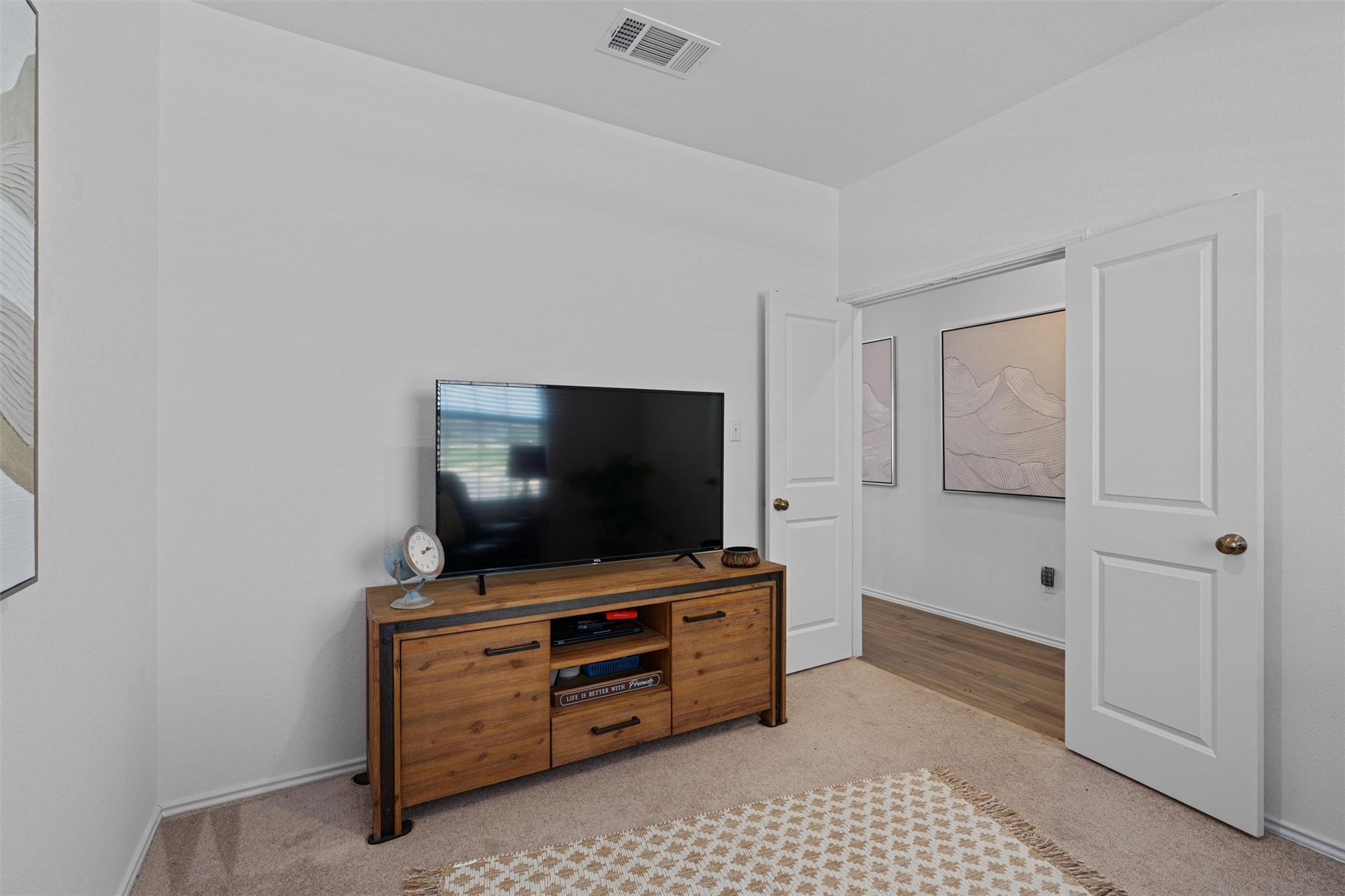 200 Montego St, Hutto, TX 78634