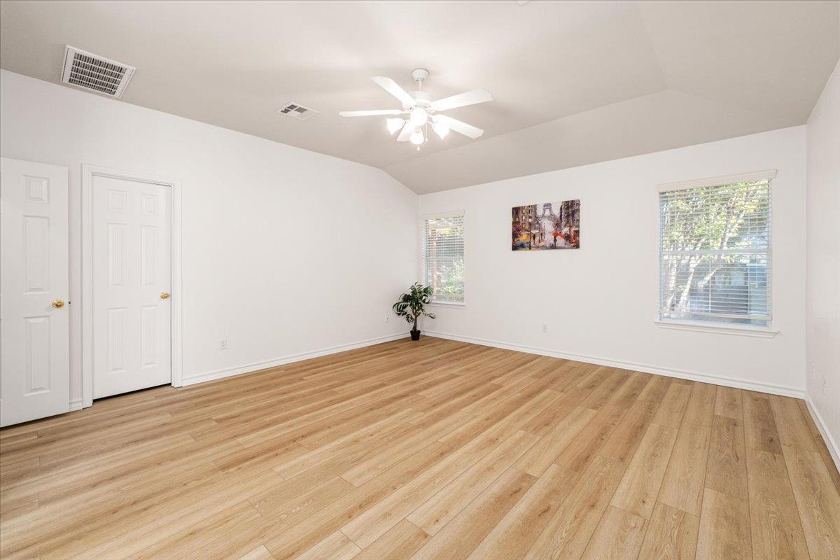 270 Maribel Ave, Buda, TX 78610