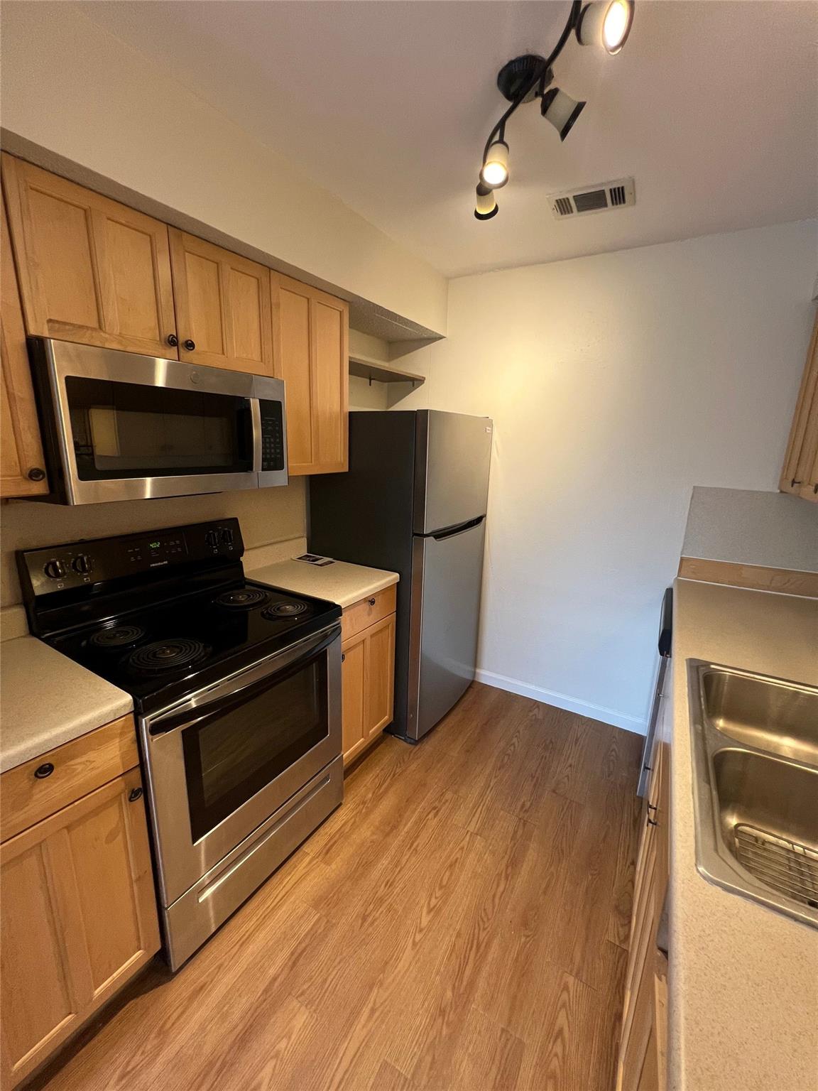 500 Riverside Dr E # 255, Austin, TX 78704