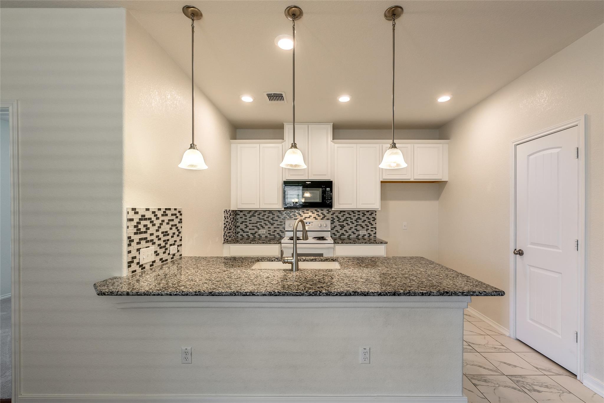 2950 E Old Settlers Blvd # 82, Round Rock, TX 78665