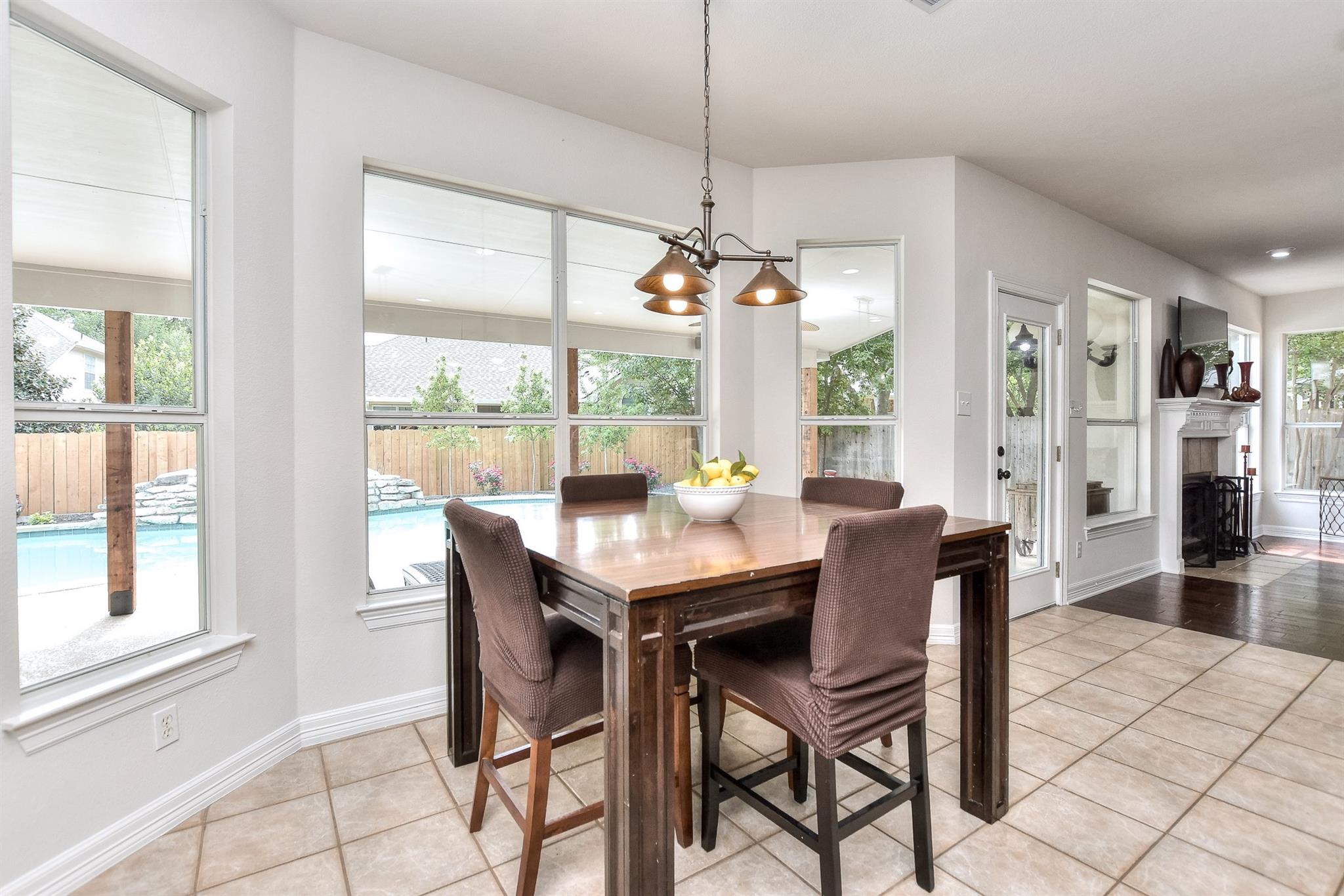 105 Brentwood Dr, Georgetown, TX 78628