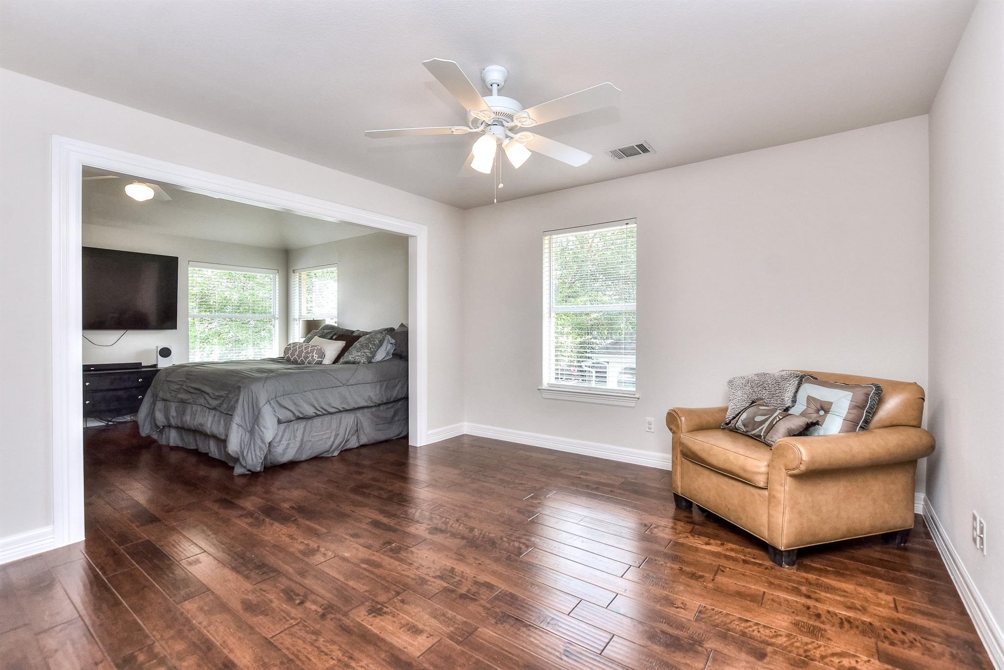 105 Brentwood Dr, Georgetown, TX 78628