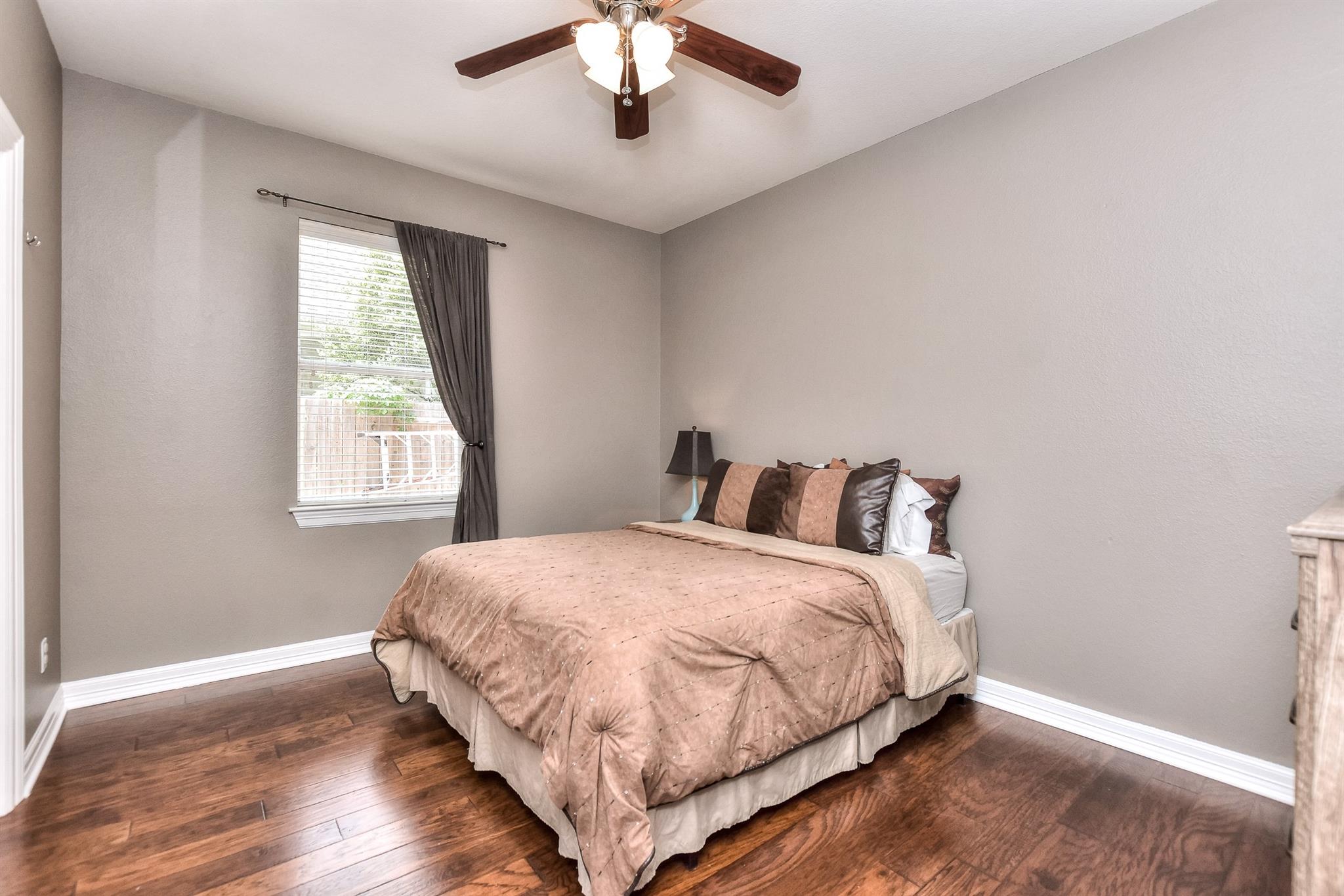 105 Brentwood Dr, Georgetown, TX 78628