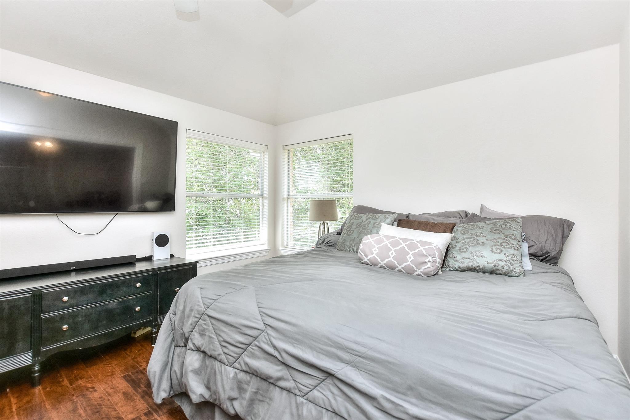 105 Brentwood Dr, Georgetown, TX 78628