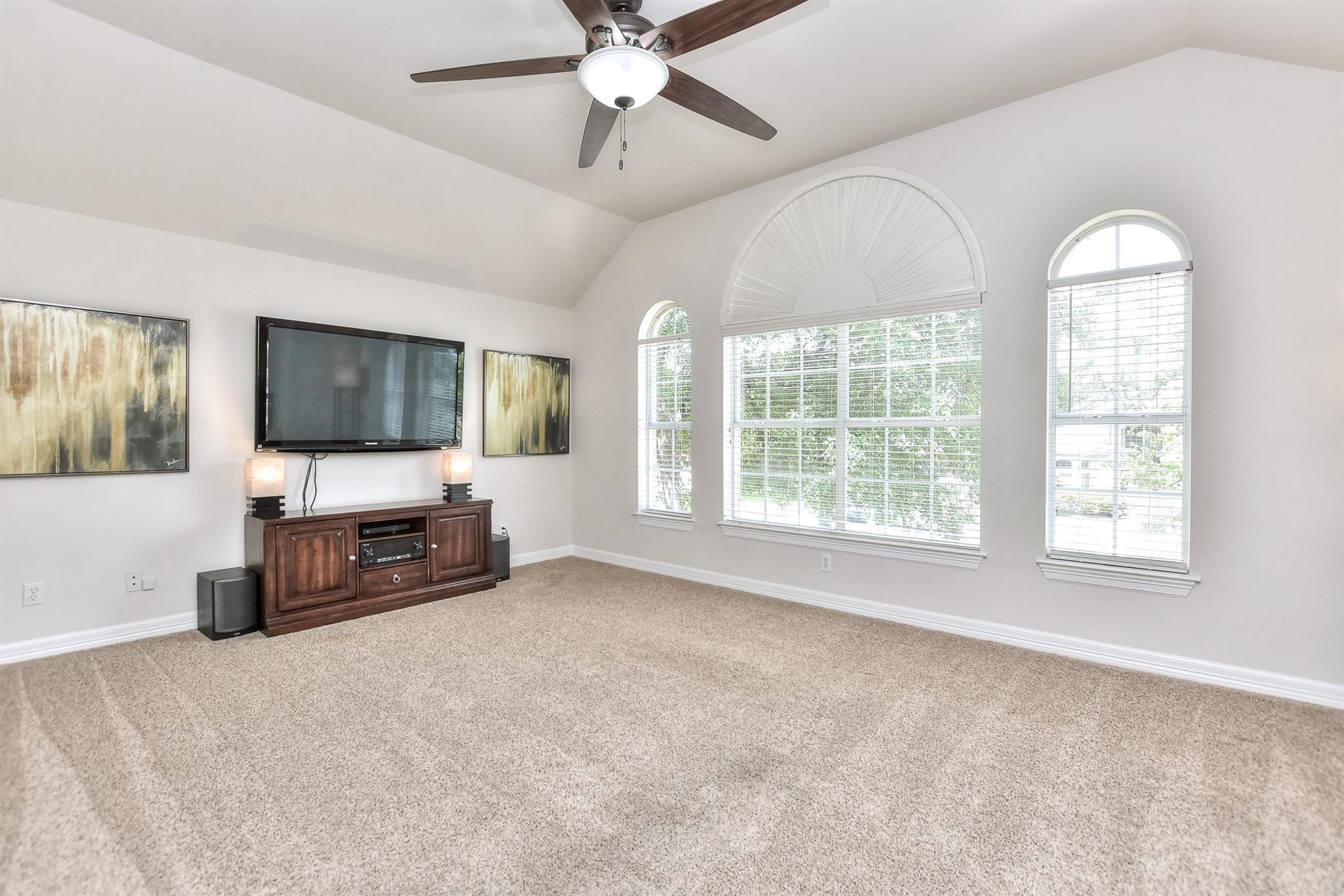 105 Brentwood Dr, Georgetown, TX 78628