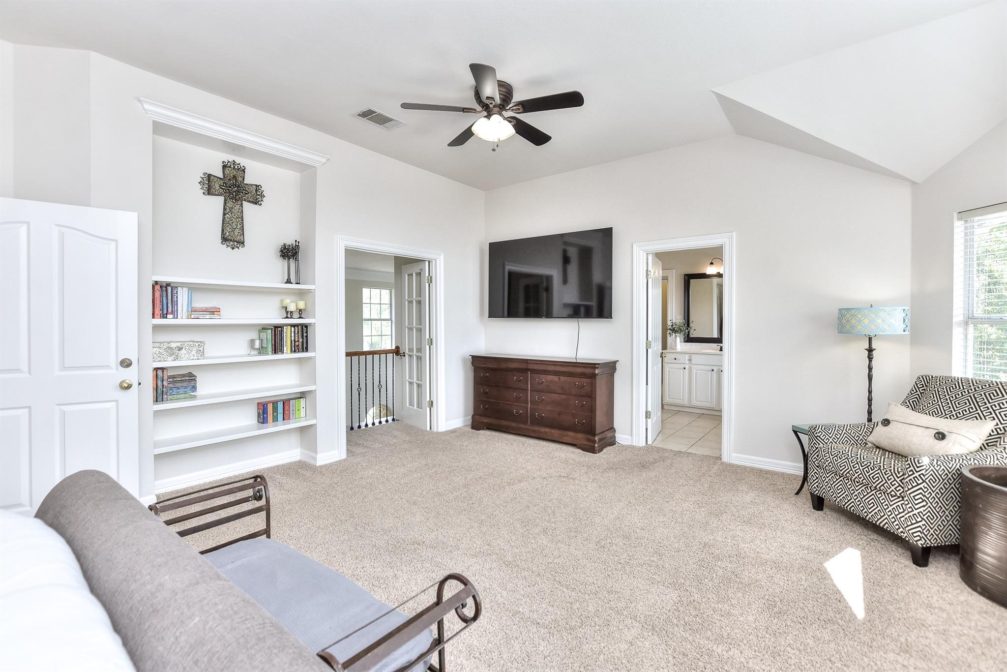 105 Brentwood Dr, Georgetown, TX 78628