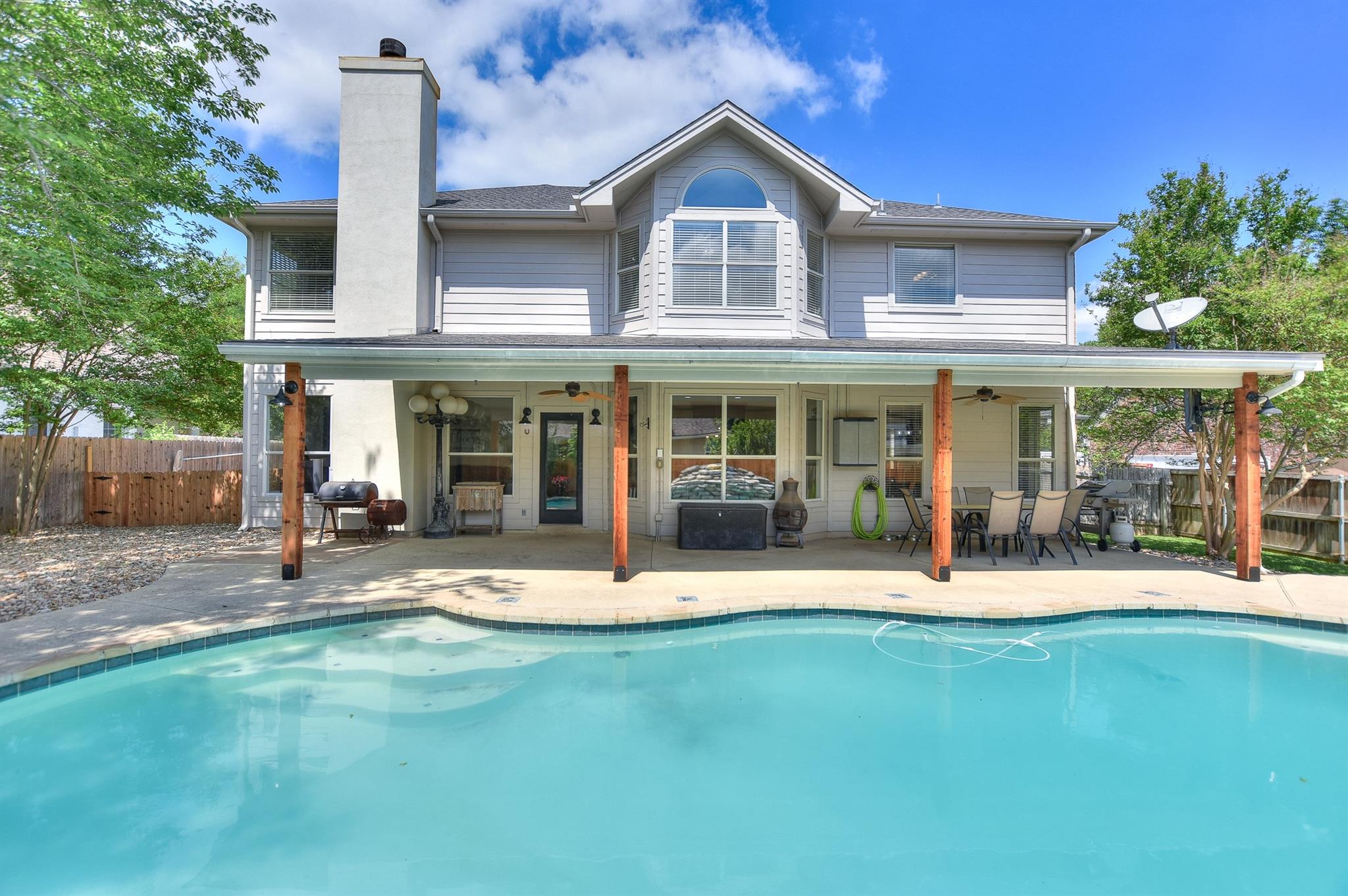 105 Brentwood Dr, Georgetown, TX 78628