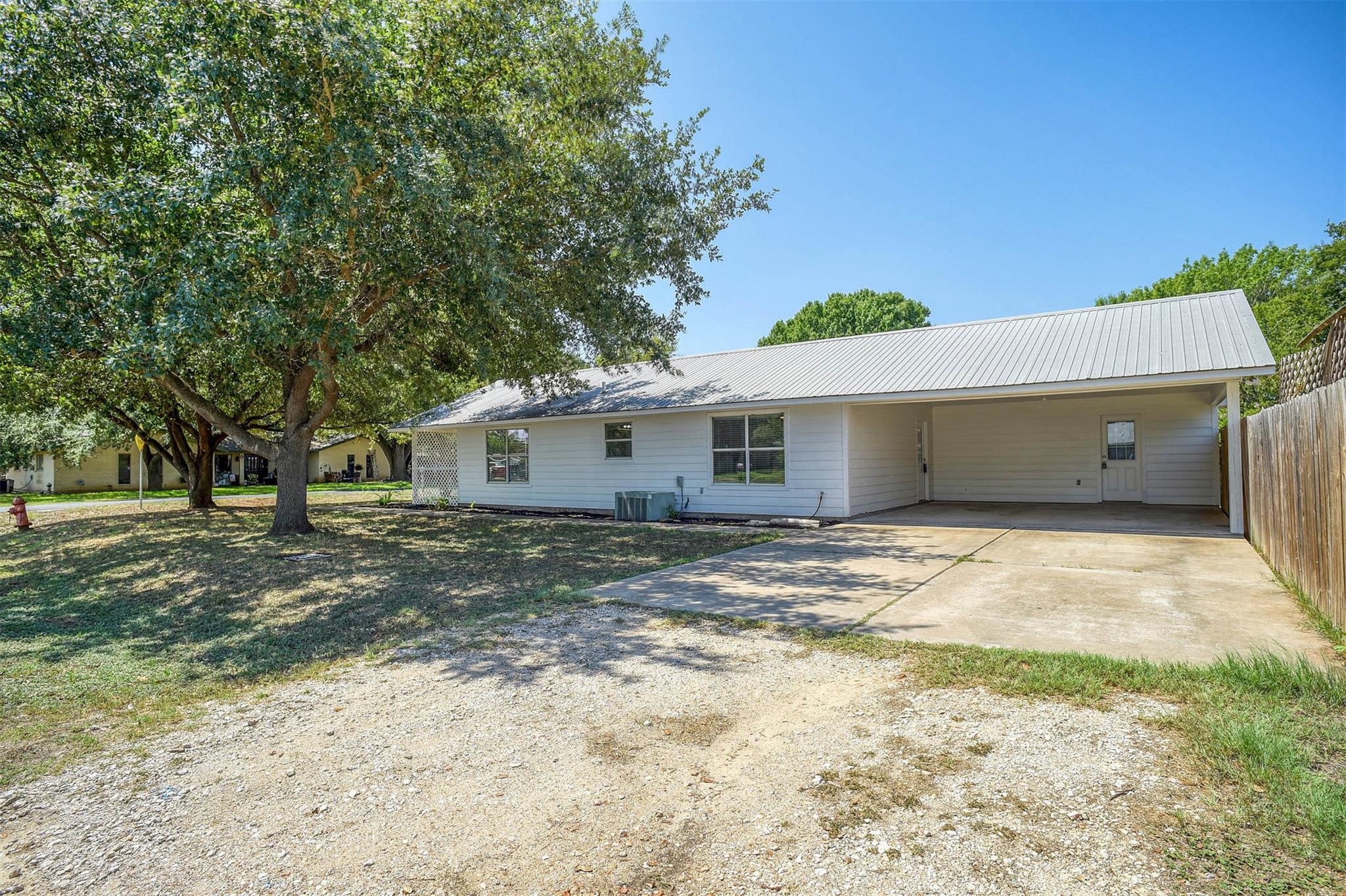201 Maynard St, Bastrop, TX 78602