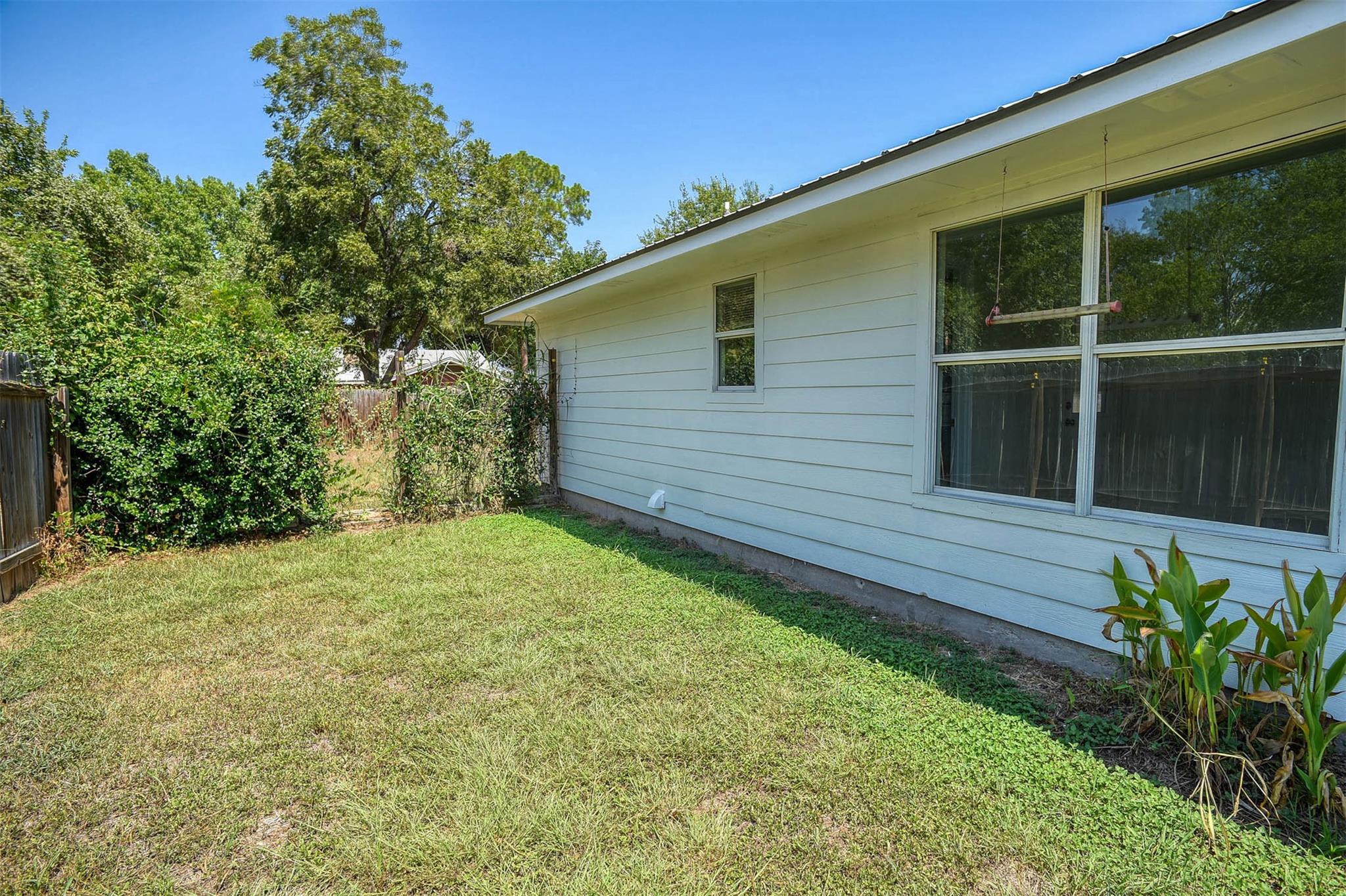 201 Maynard St, Bastrop, TX 78602