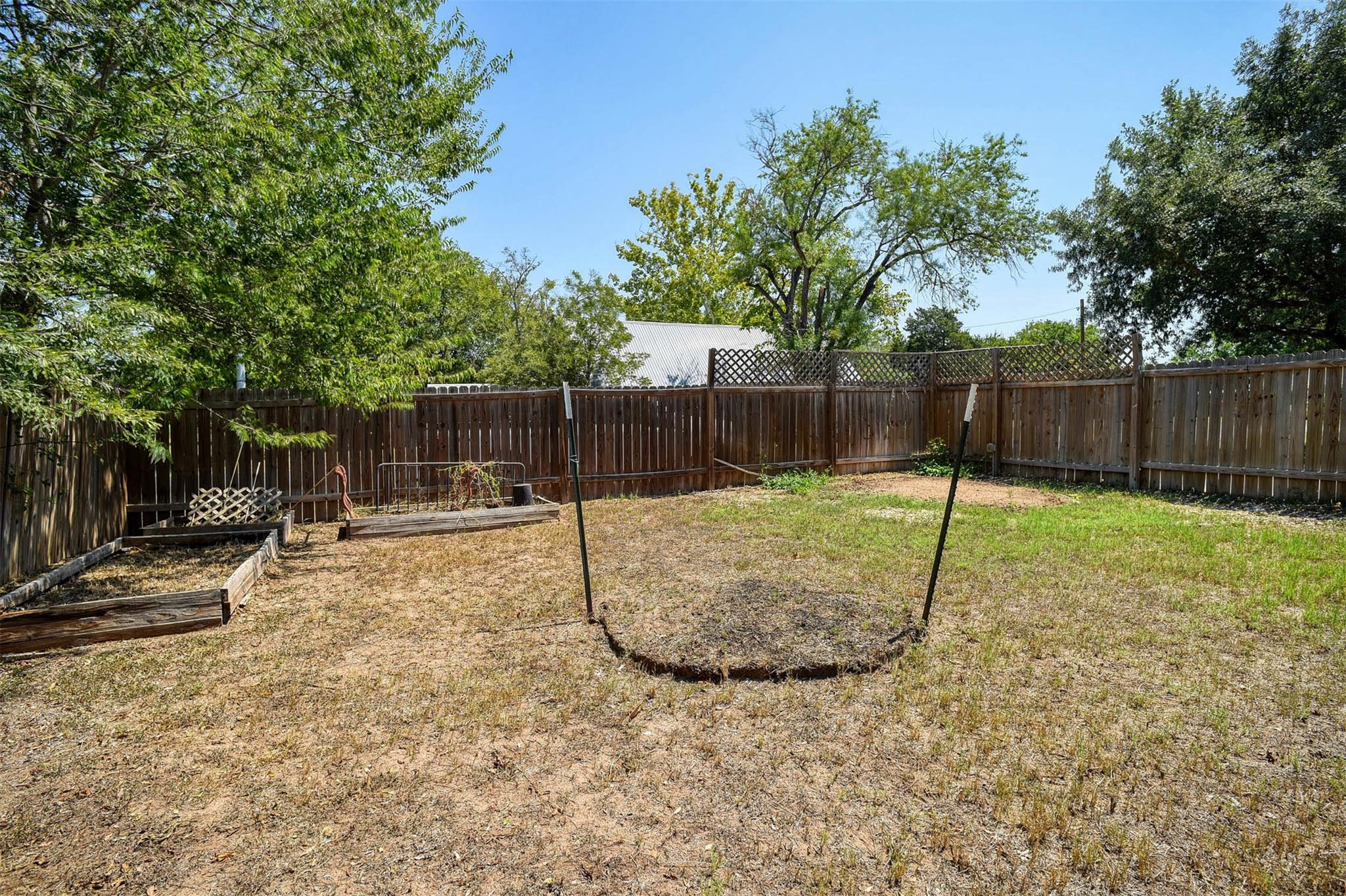 201 Maynard St, Bastrop, TX 78602