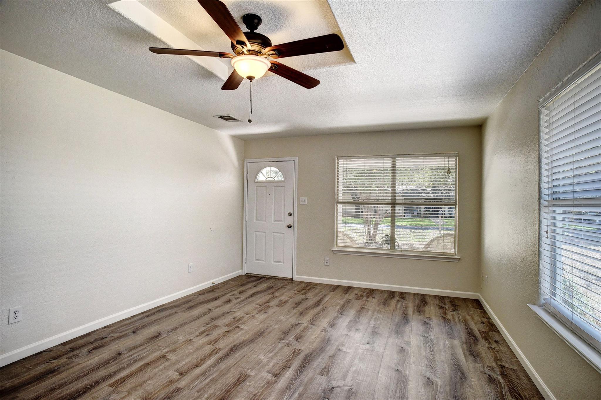 201 Maynard St, Bastrop, TX 78602