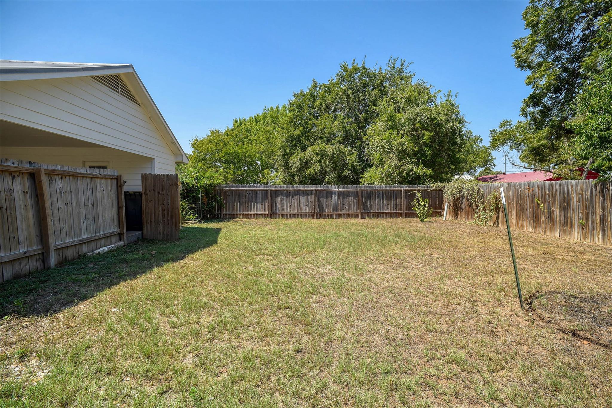 201 Maynard St, Bastrop, TX 78602