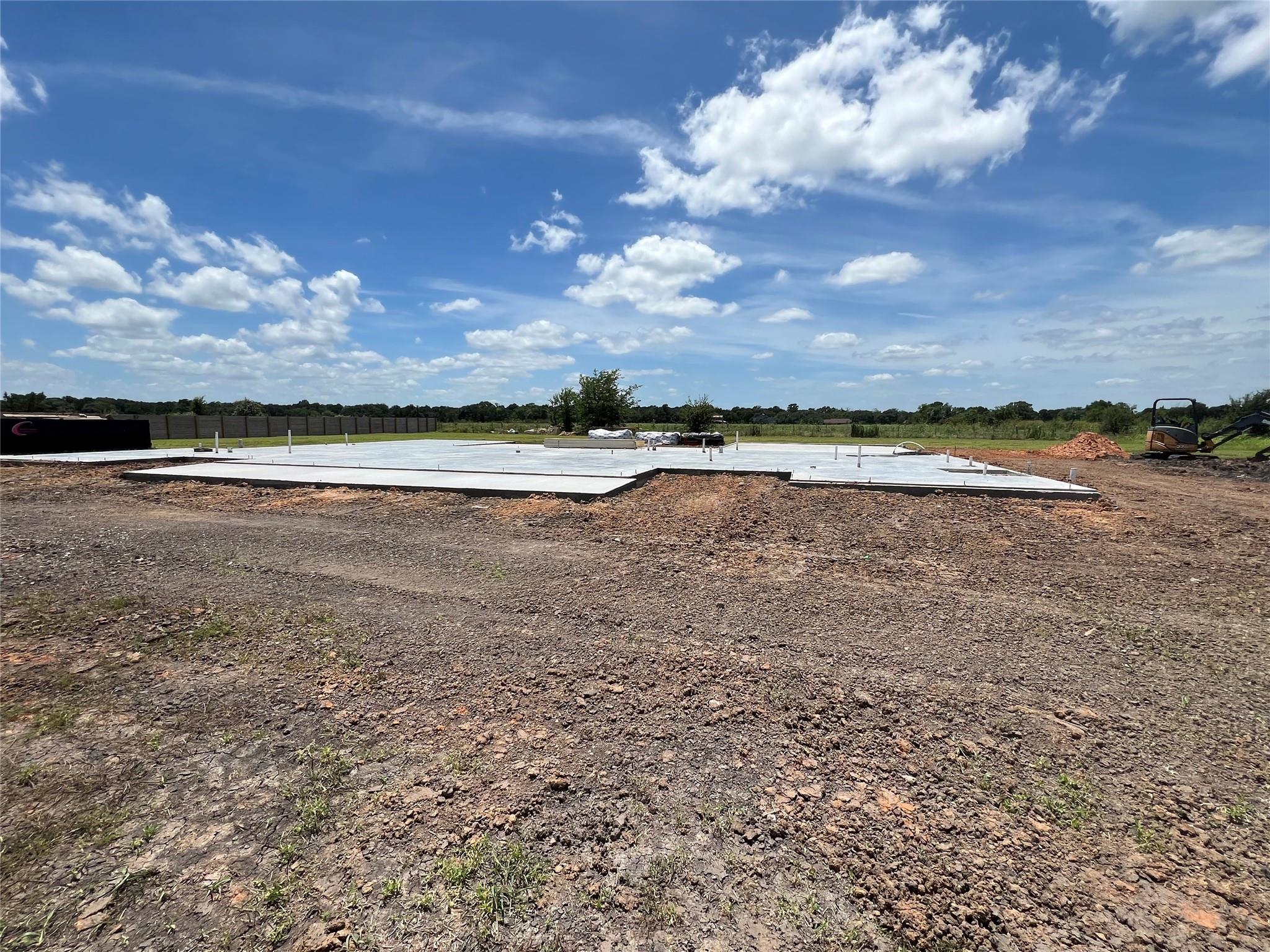 112 Court Side Drive Dr, Snook, TX 77878