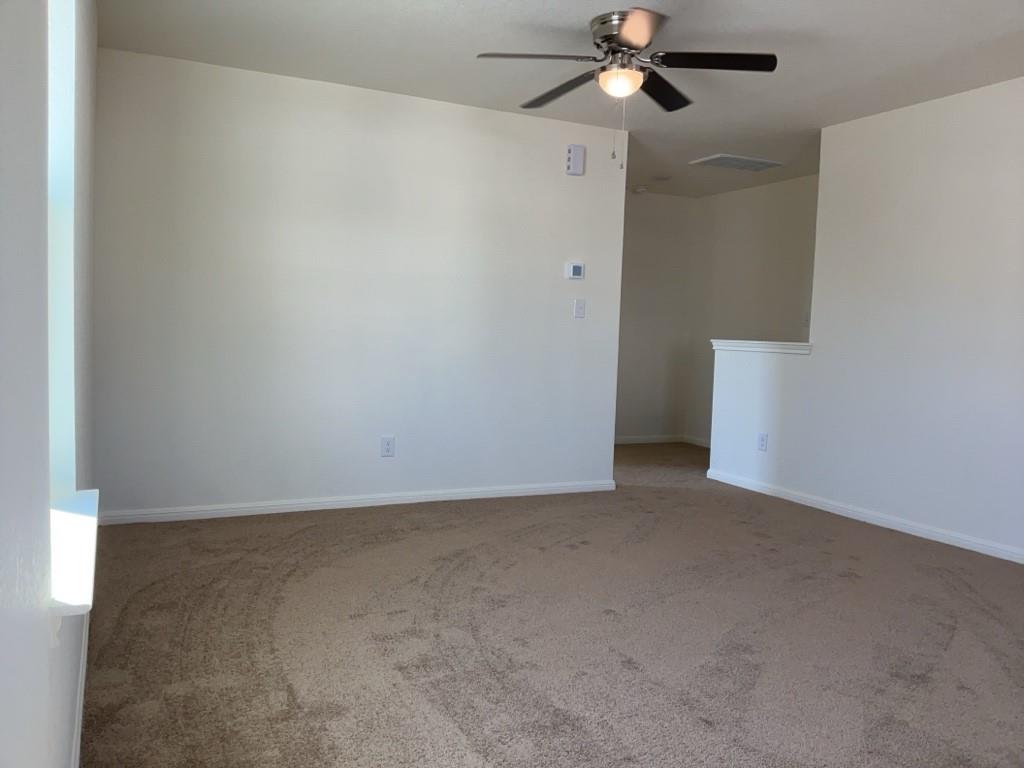 2002 W 2nd St # 1002, Taylor, TX 76574