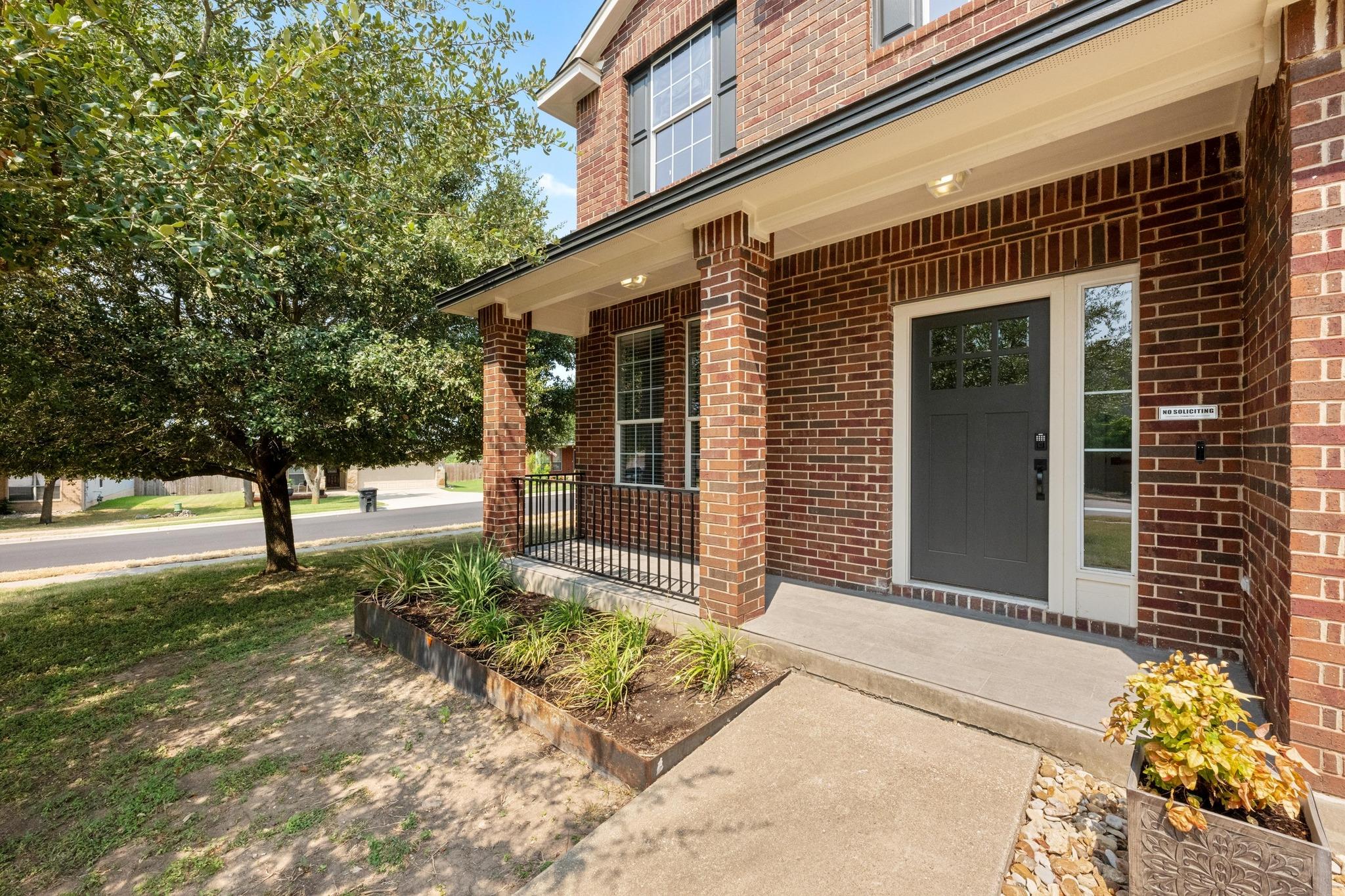 117 Waterloo Dr, Kyle, TX 78640