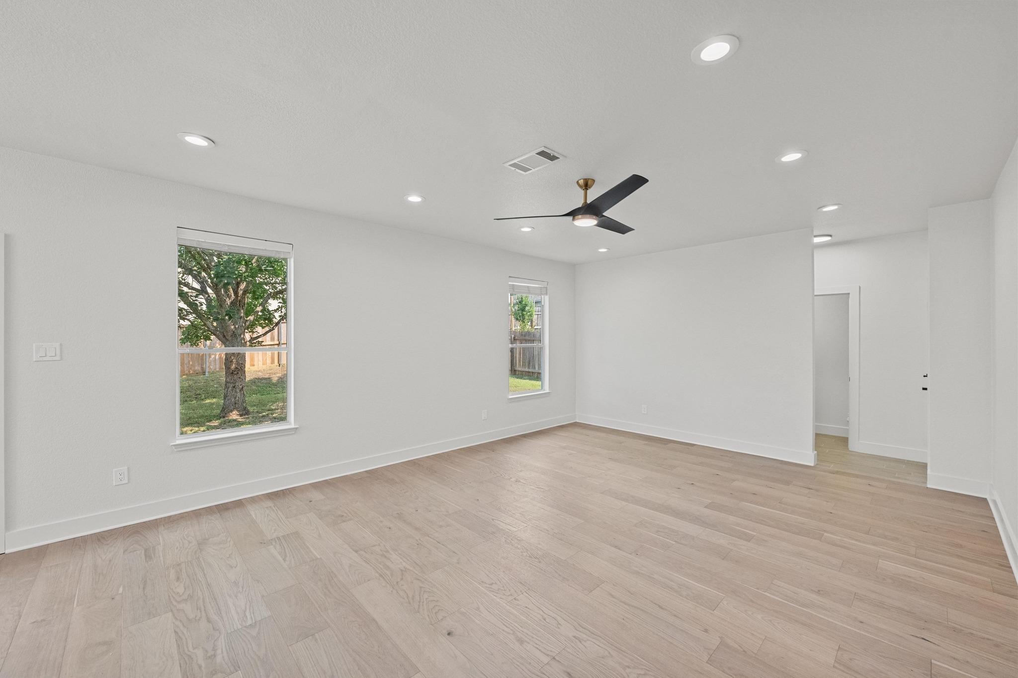 117 Waterloo Dr, Kyle, TX 78640