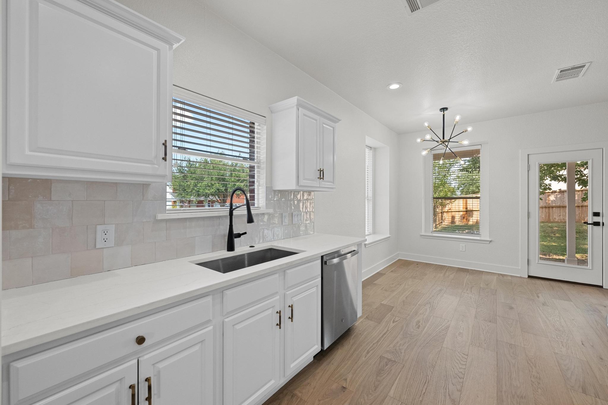 117 Waterloo Dr, Kyle, TX 78640