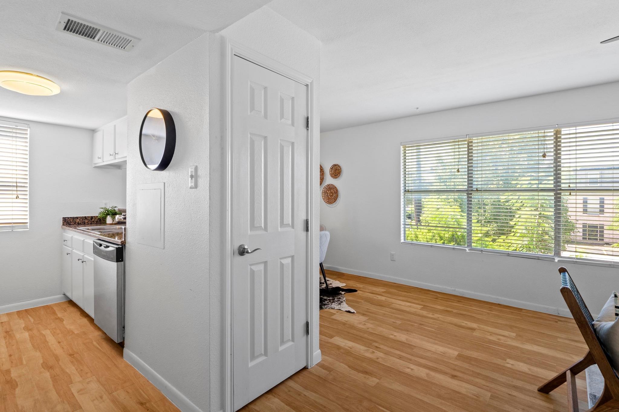 2450 Ashdale Dr # A204, Austin, TX 78757