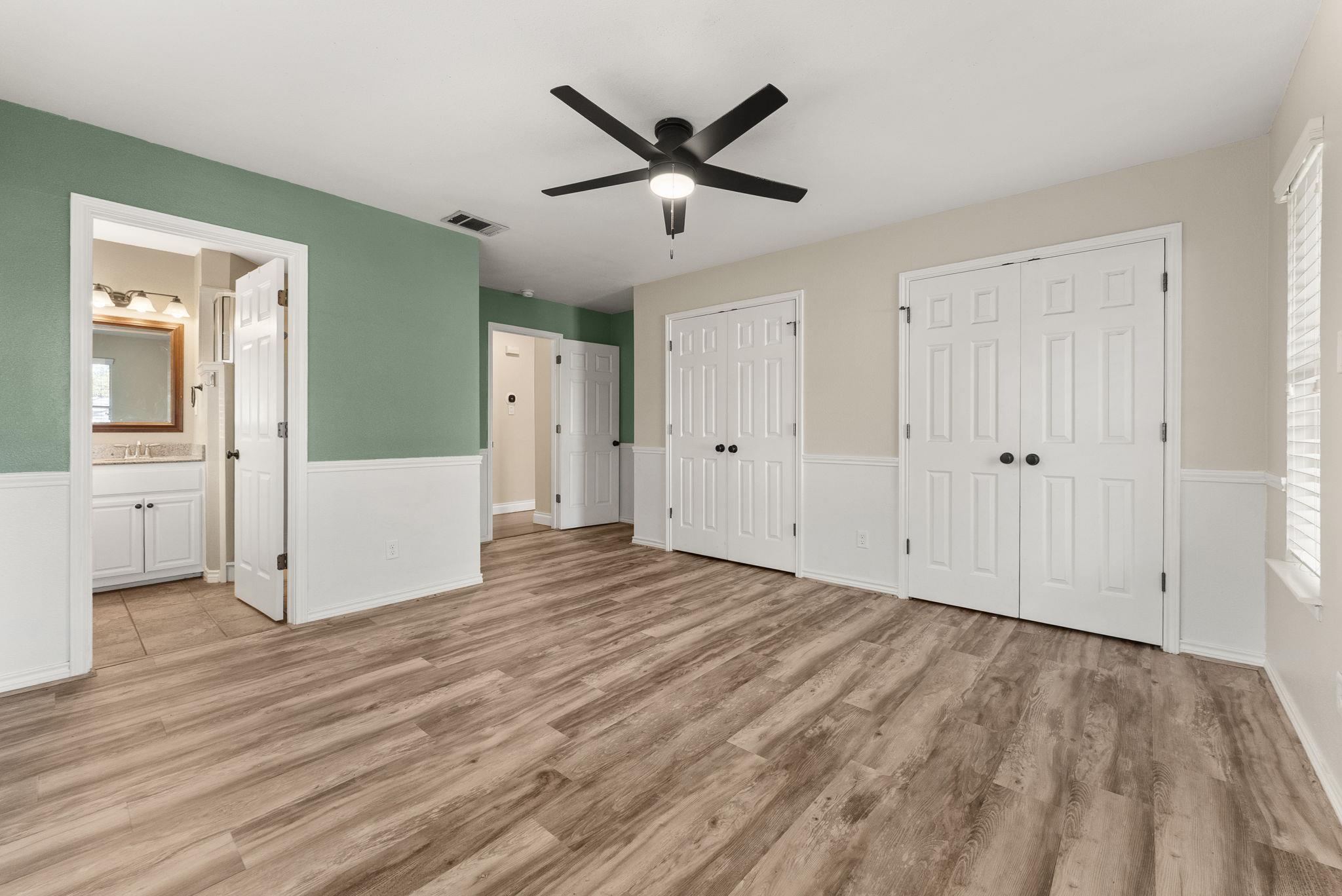 9424 Shady Oaks Dr, Austin, TX 78729