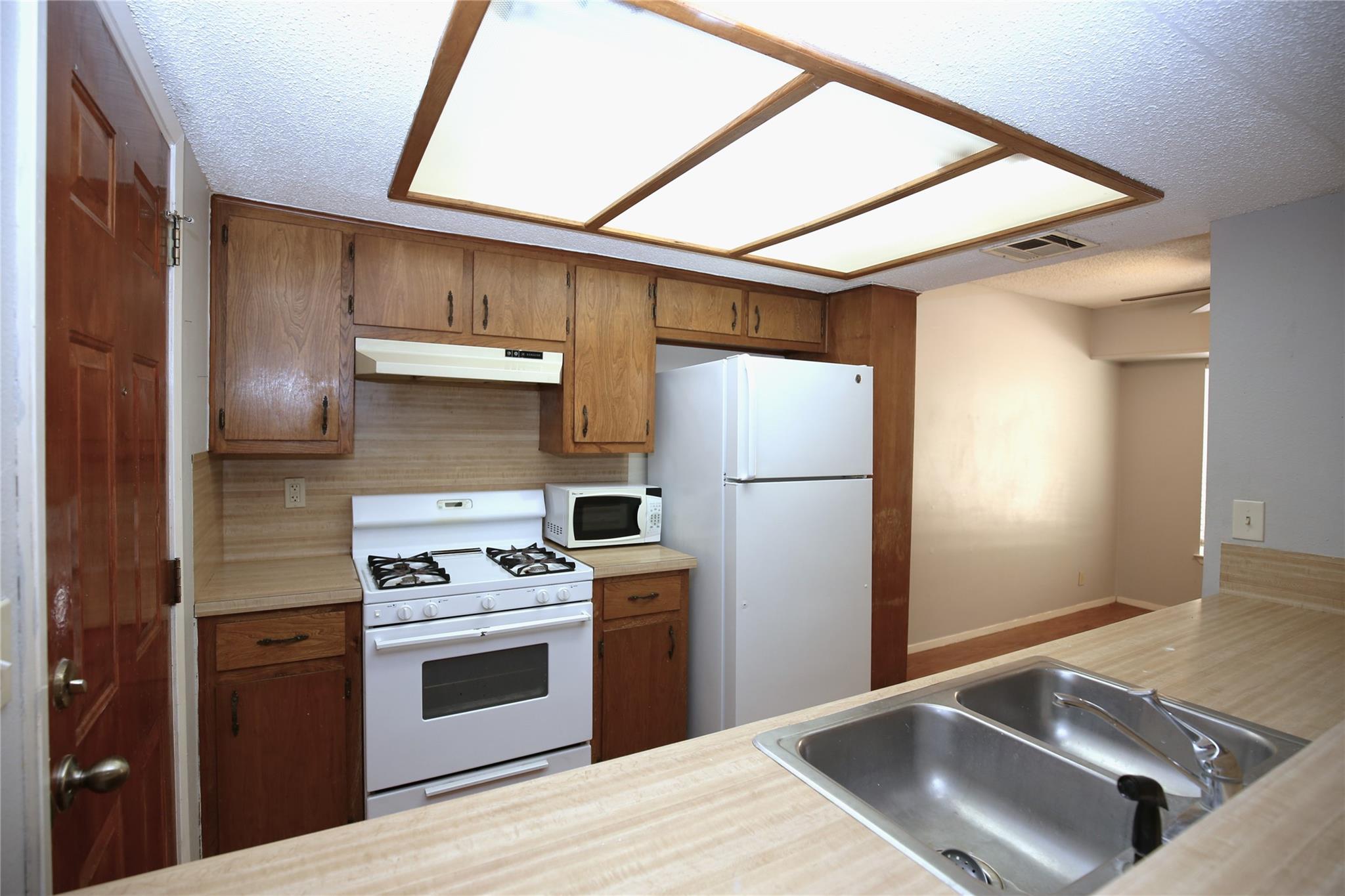 1902 Garden Villa Dr, Georgetown, TX 78628