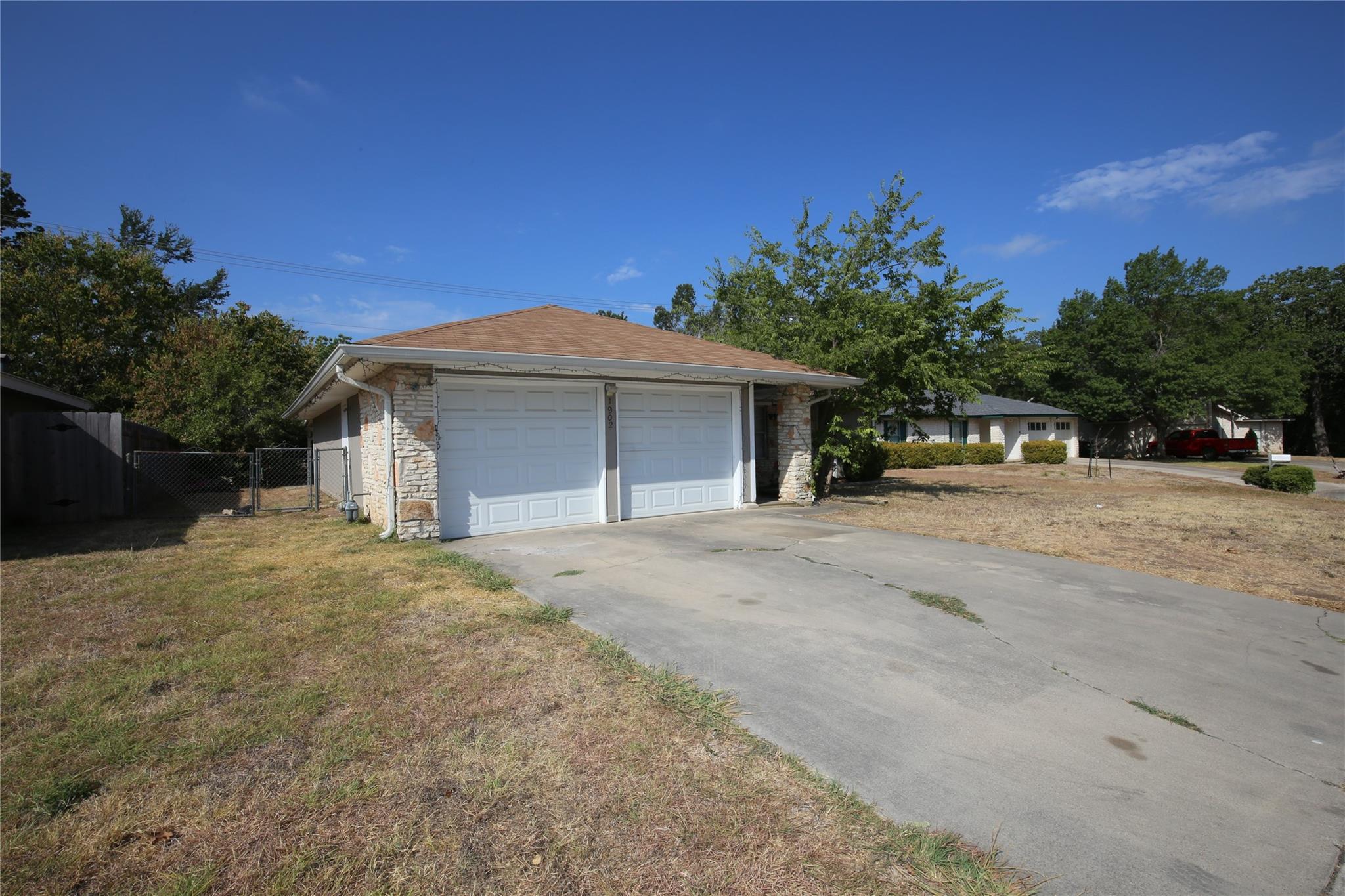 1902 Garden Villa Dr, Georgetown, TX 78628