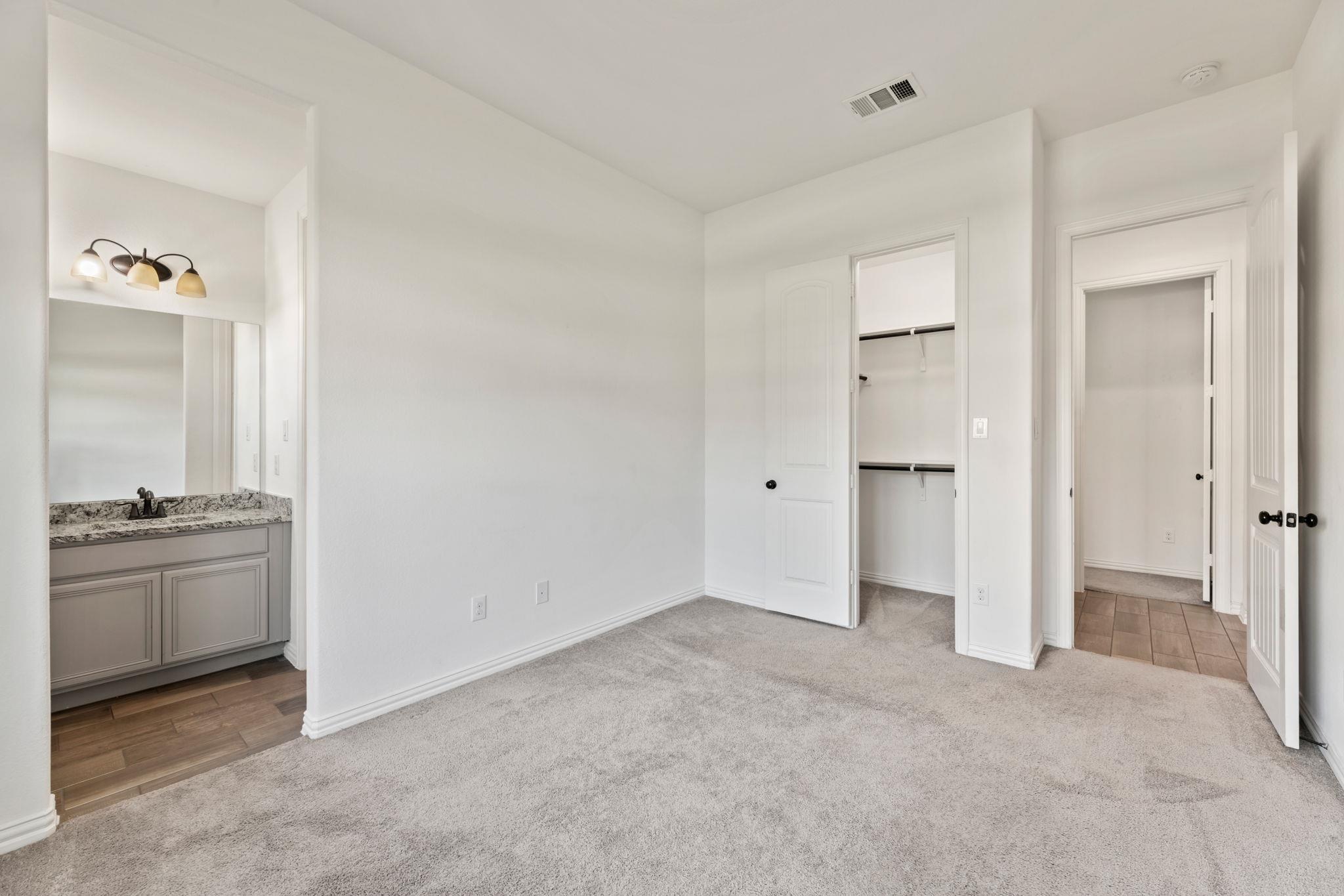 4700 Topacio Dr, Spicewood, TX 78669